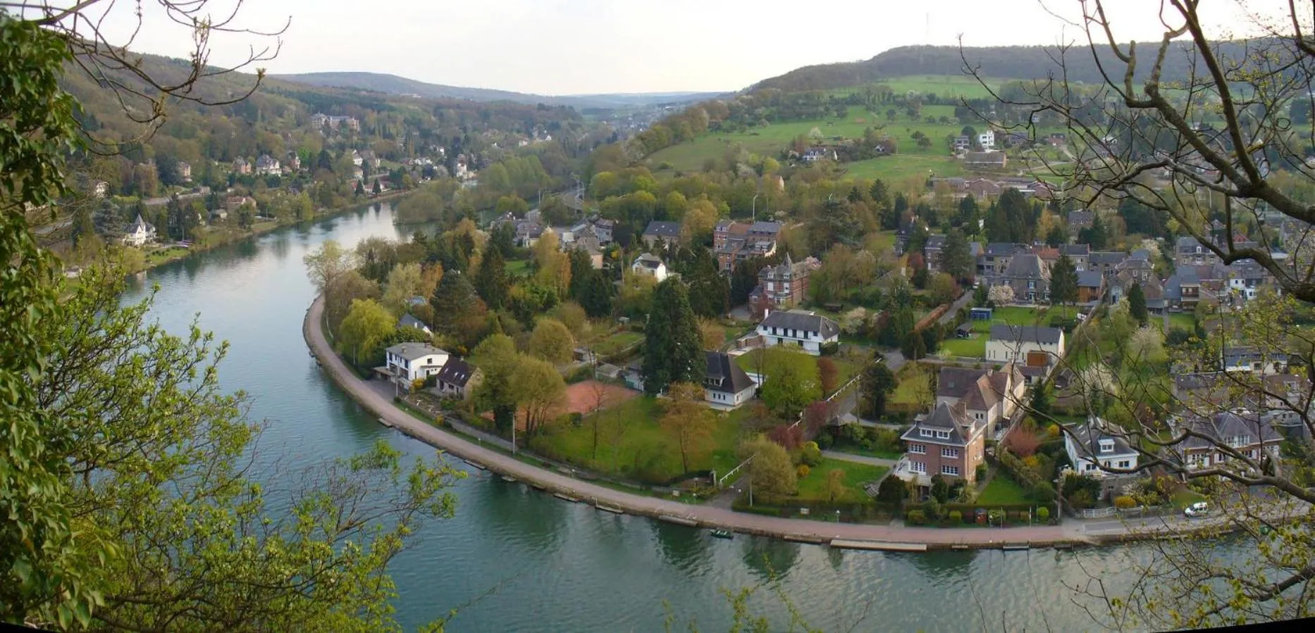 Escale Chambre d'hôtes Au coeur du vieux Profondeville entre Namur et Dinant