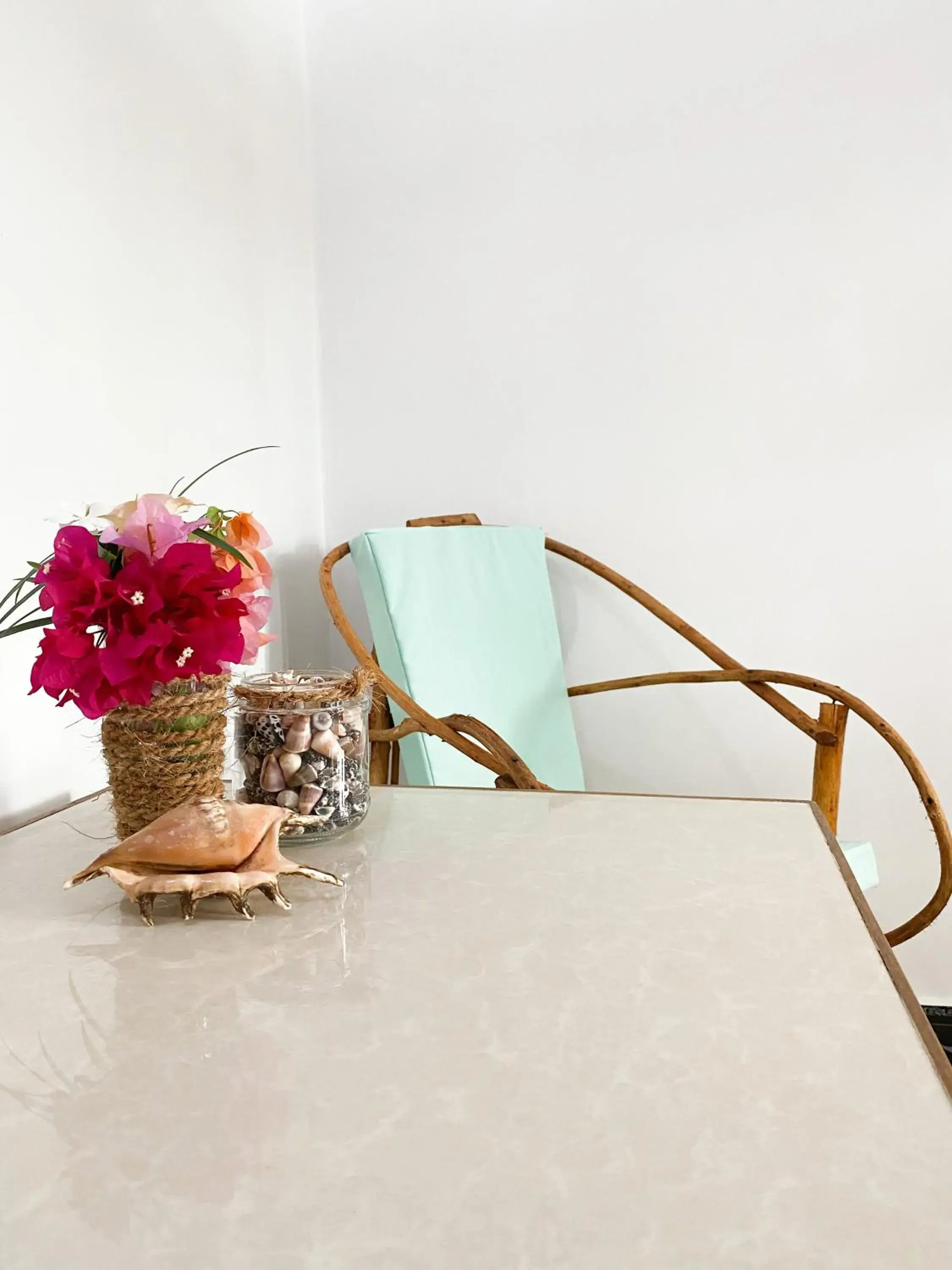 Double Room with Shared Bathroom in Lighthouse Guesthouse Double Room with Shared Bathroom in Lighthouse Guesthouse