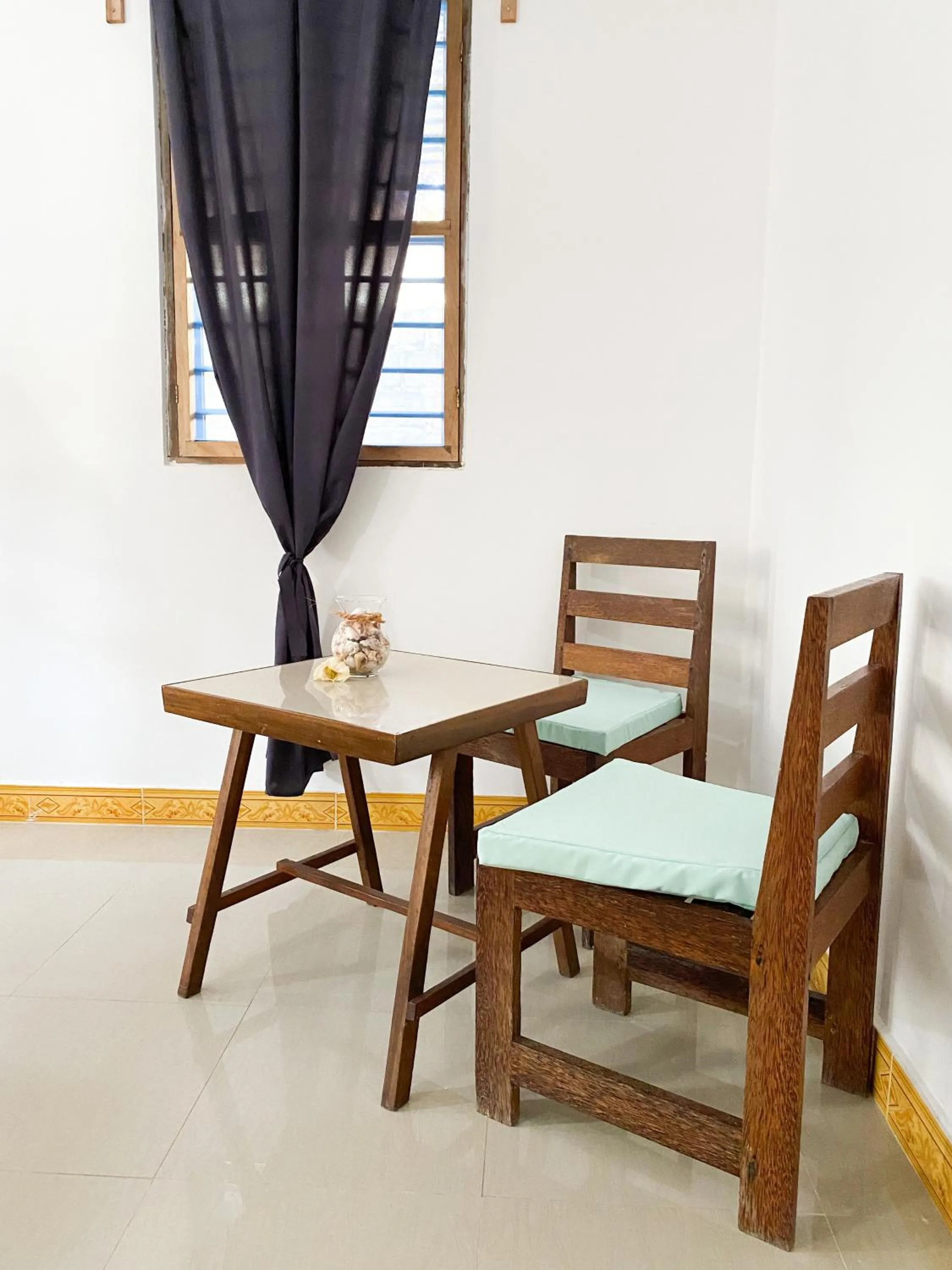 Patio in Lighthouse Guesthouse