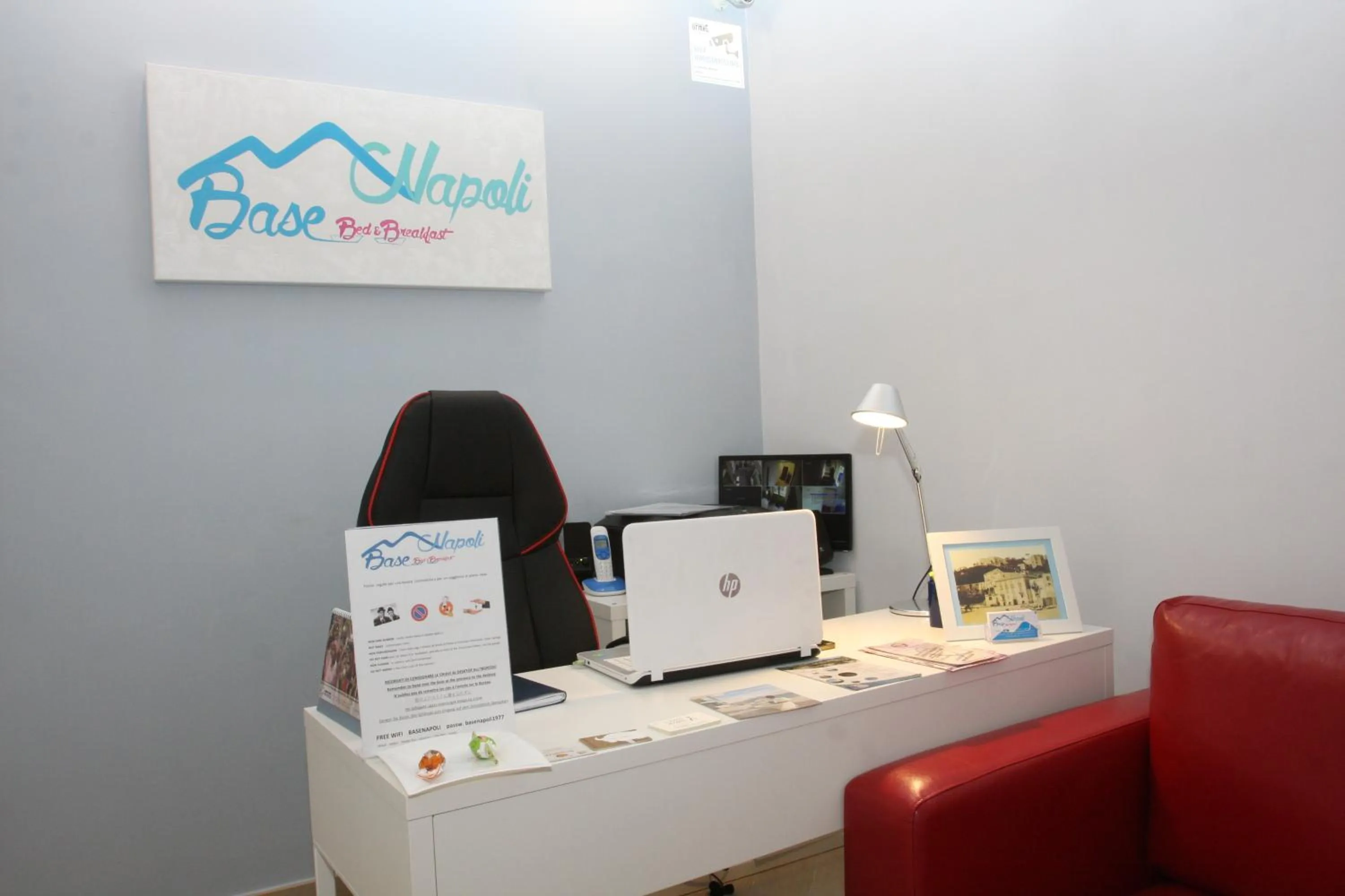 Lobby or reception in Base Napoli Mergellina