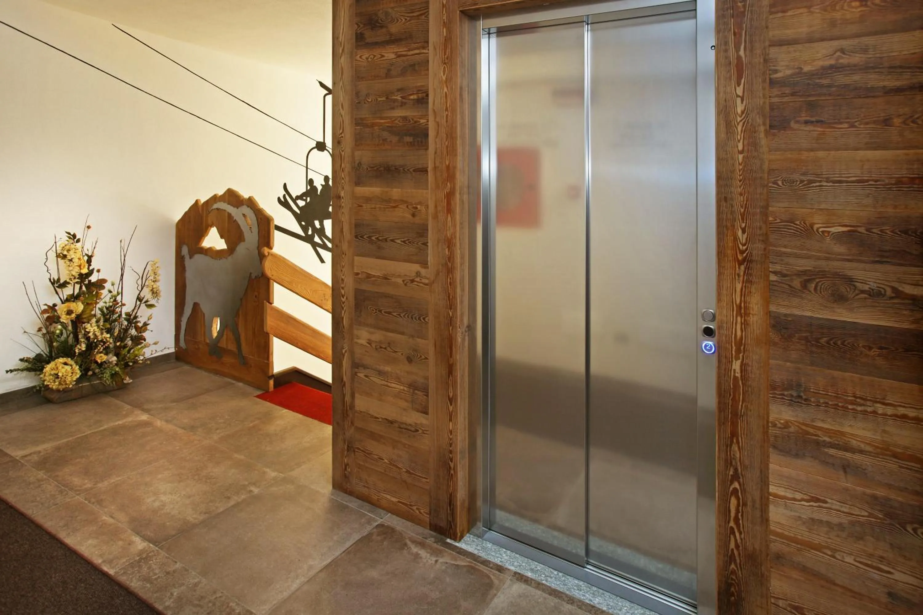 Decorative detail in Serendipity Hotel