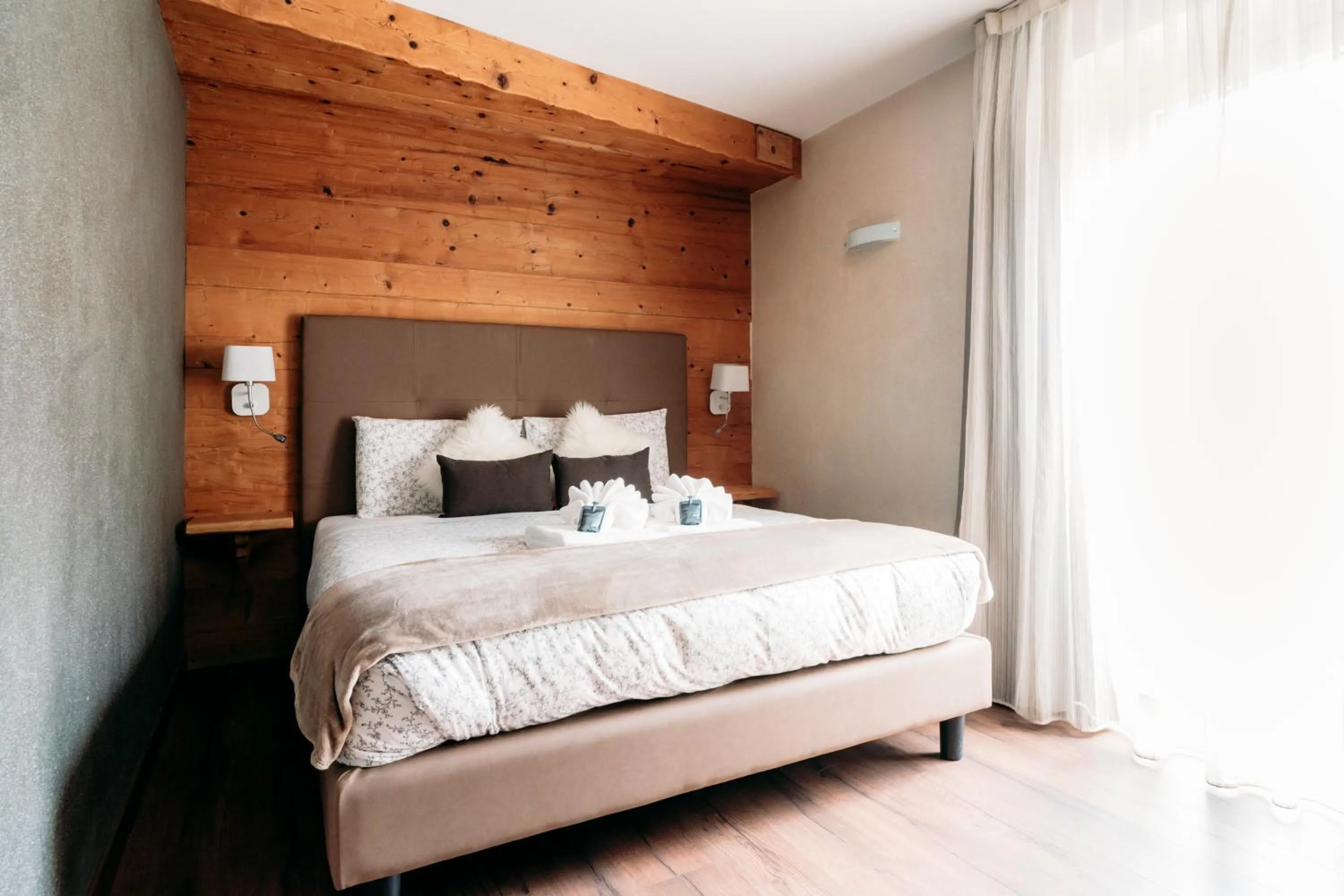 Bedroom, Bed in Serendipity Hotel