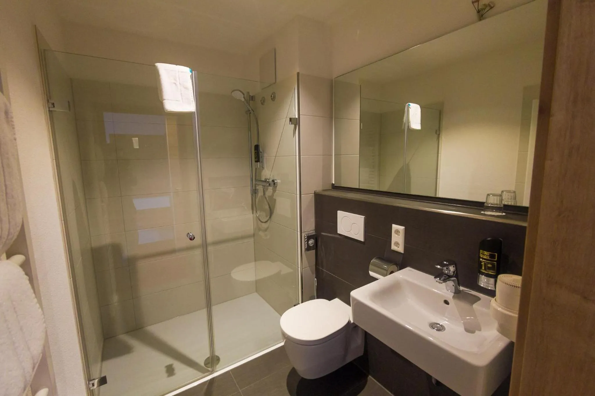 Bathroom in Hotel Restaurant Bären