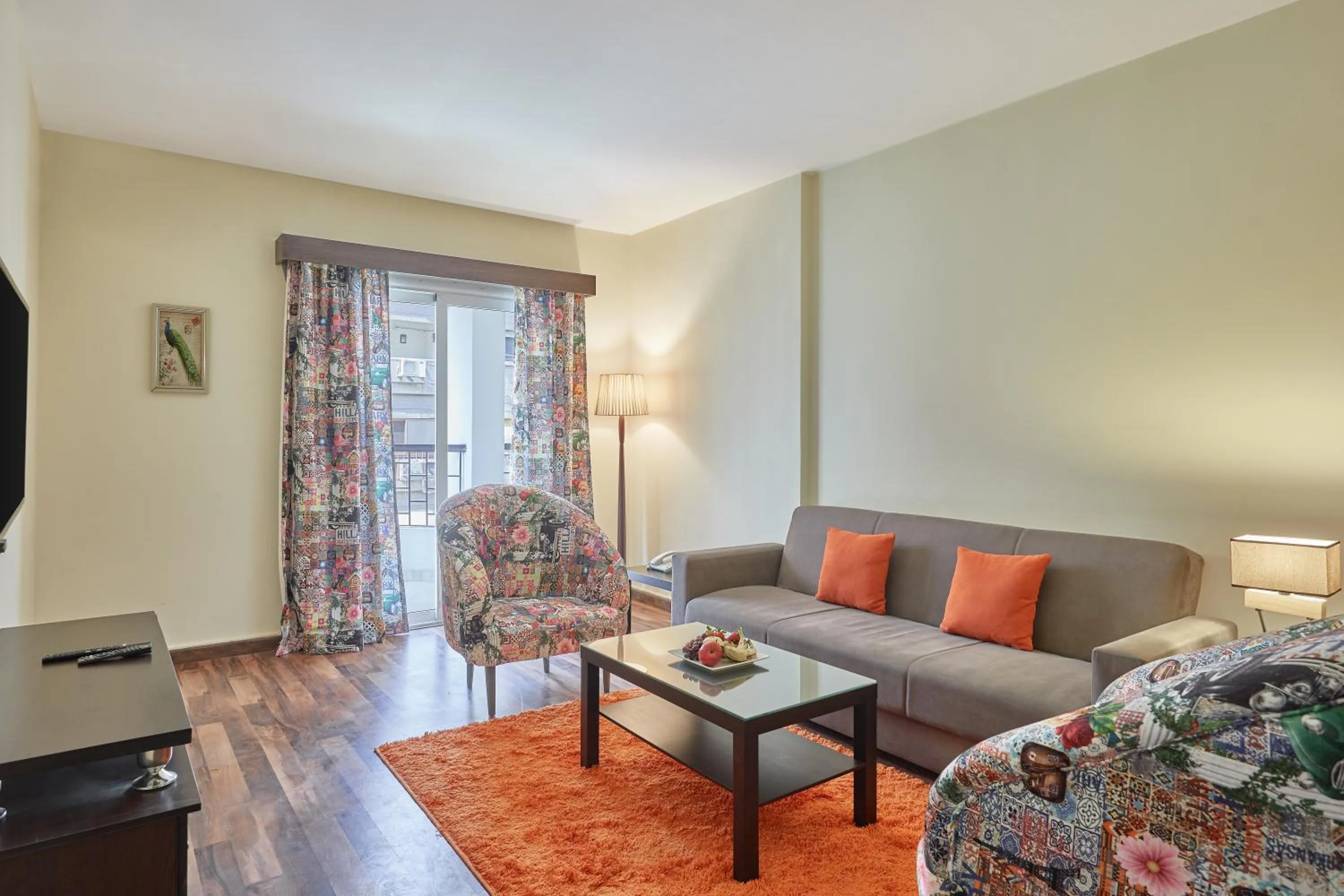 TV and multimedia in Golden Carven Hotel