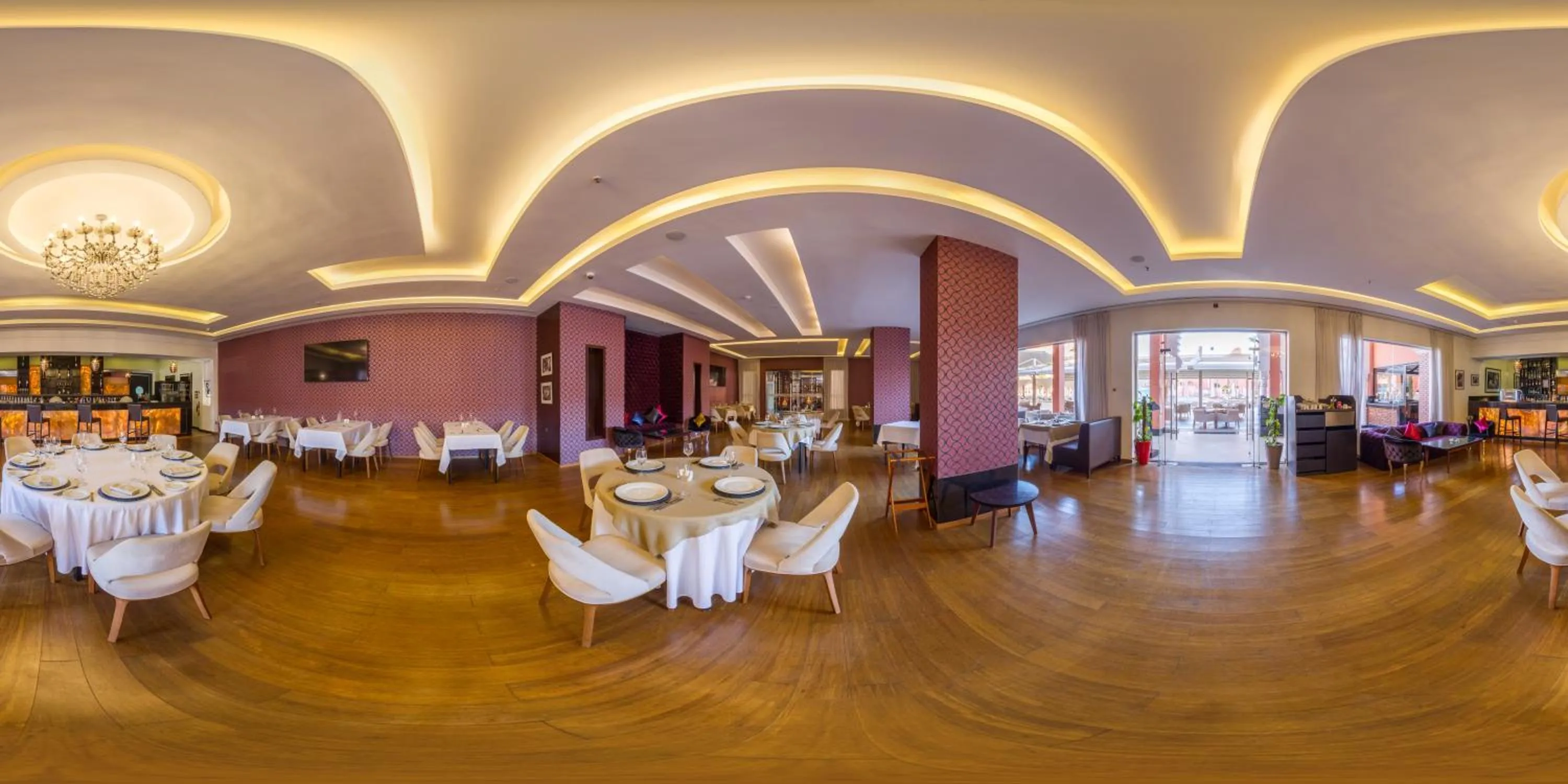 Restaurant/places to eat in Savoy Le Grand Hotel Marrakech