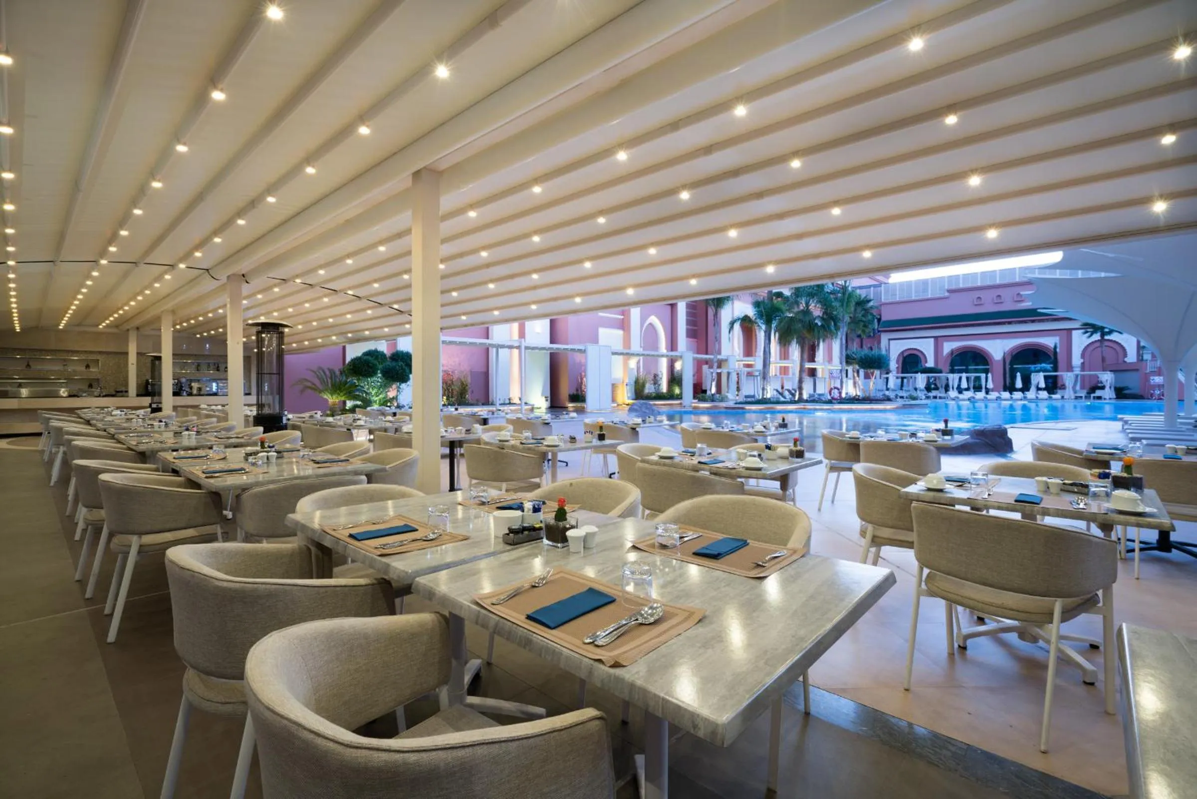 Restaurant/places to eat in Savoy Le Grand Hotel Marrakech