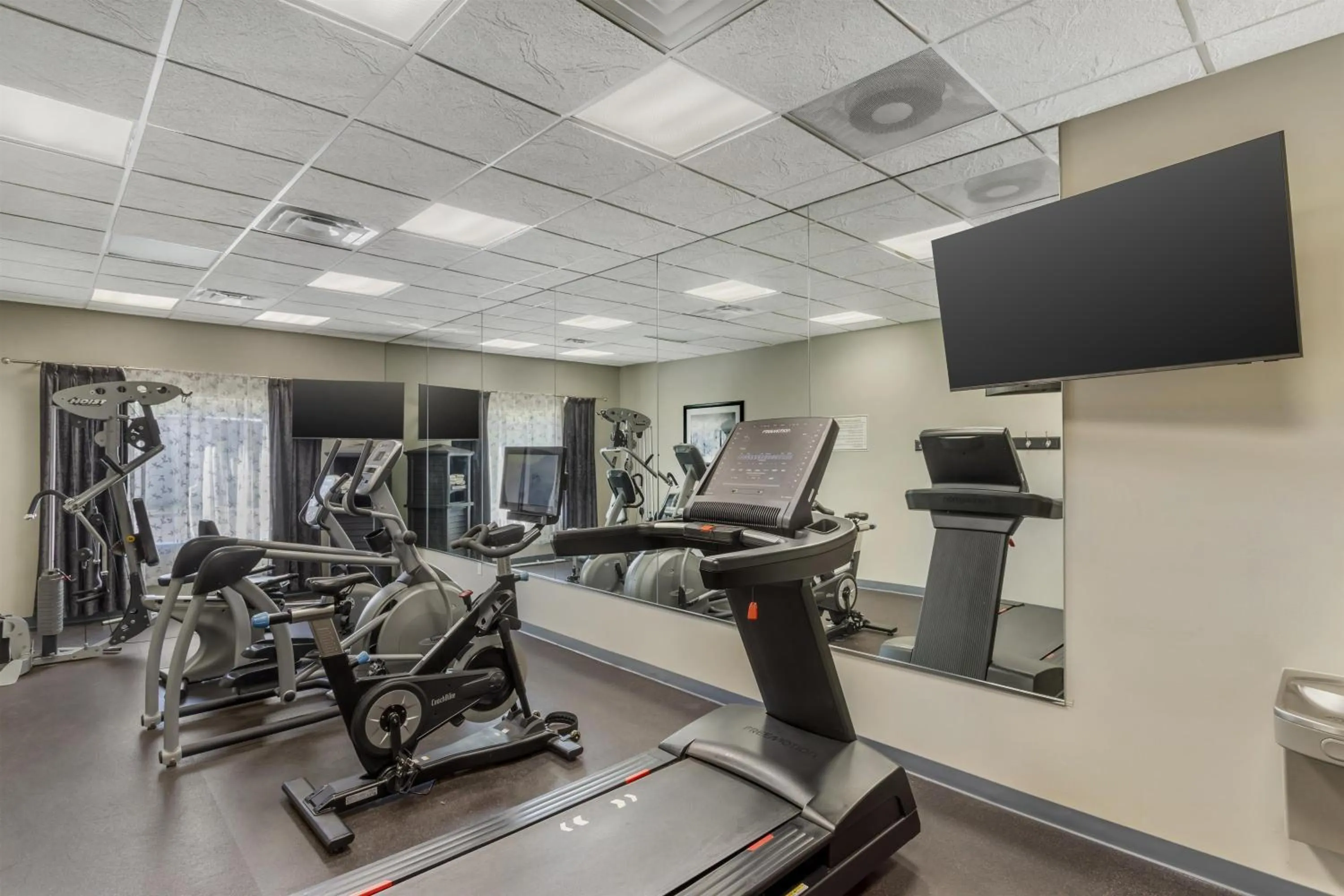 Fitness centre/facilities in Best Western Plus Laredo Inn & Suites
