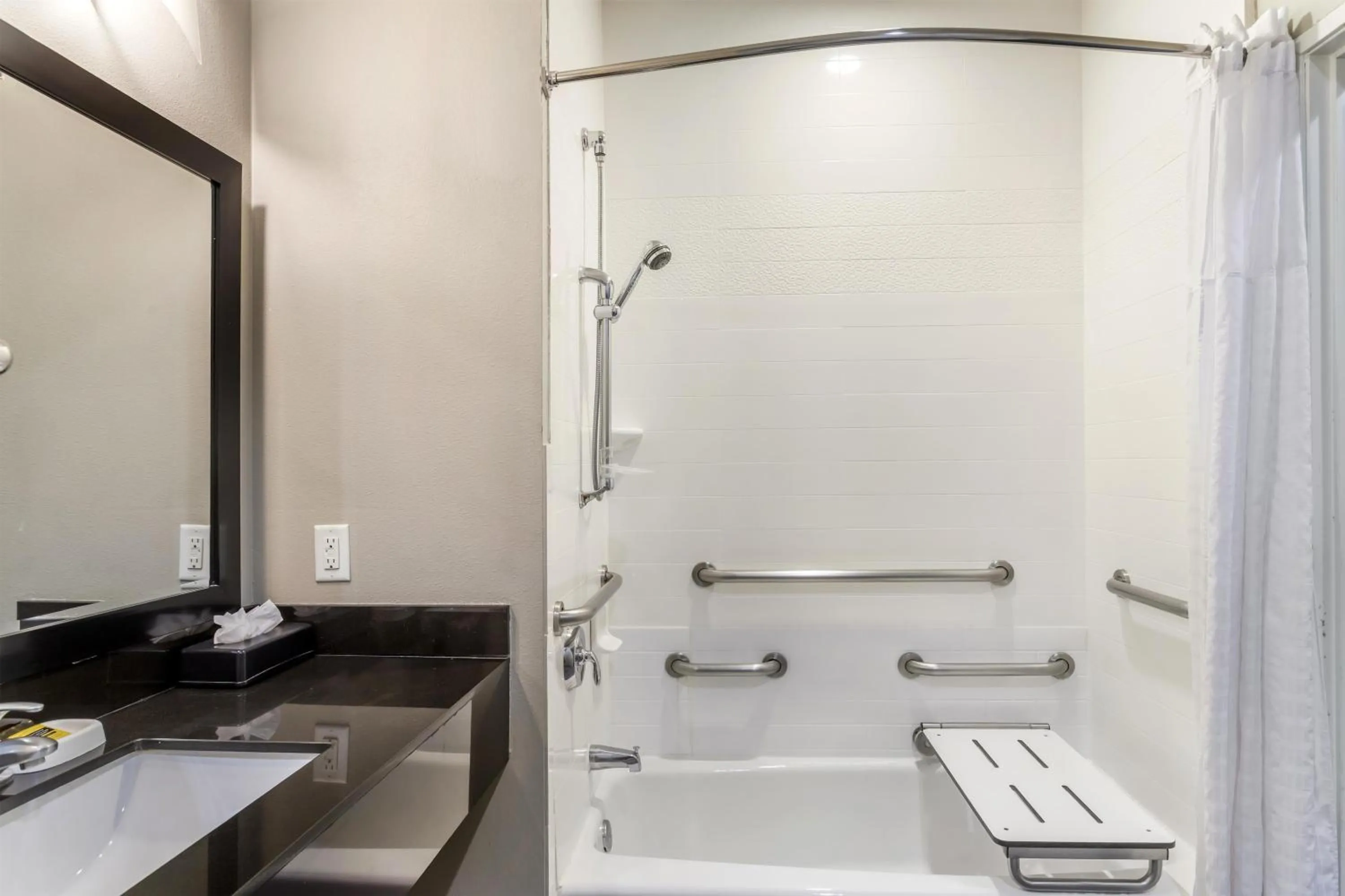 Shower in Best Western Plus Laredo Inn & Suites