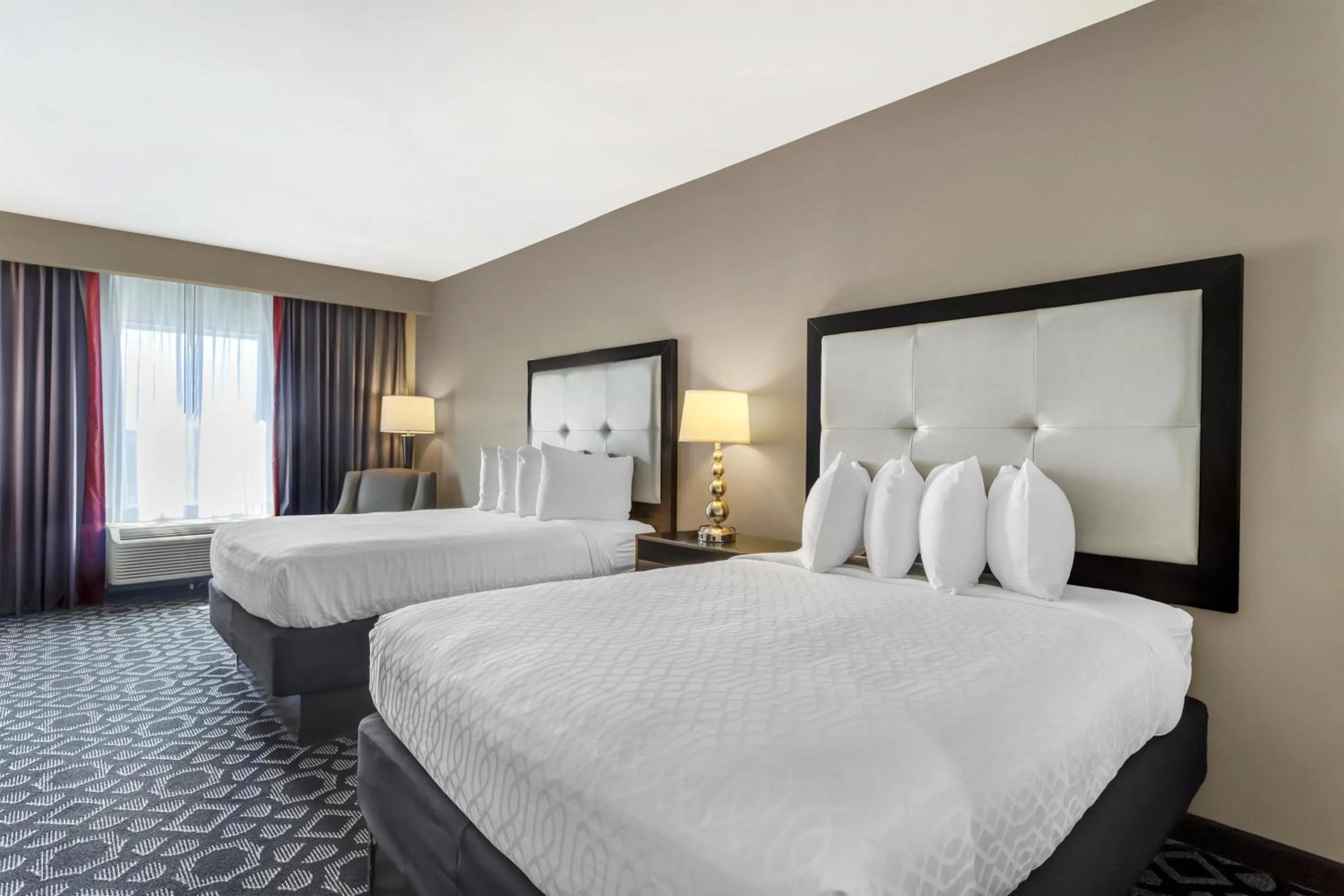 Bedroom, Bed in Best Western Plus Laredo Inn & Suites