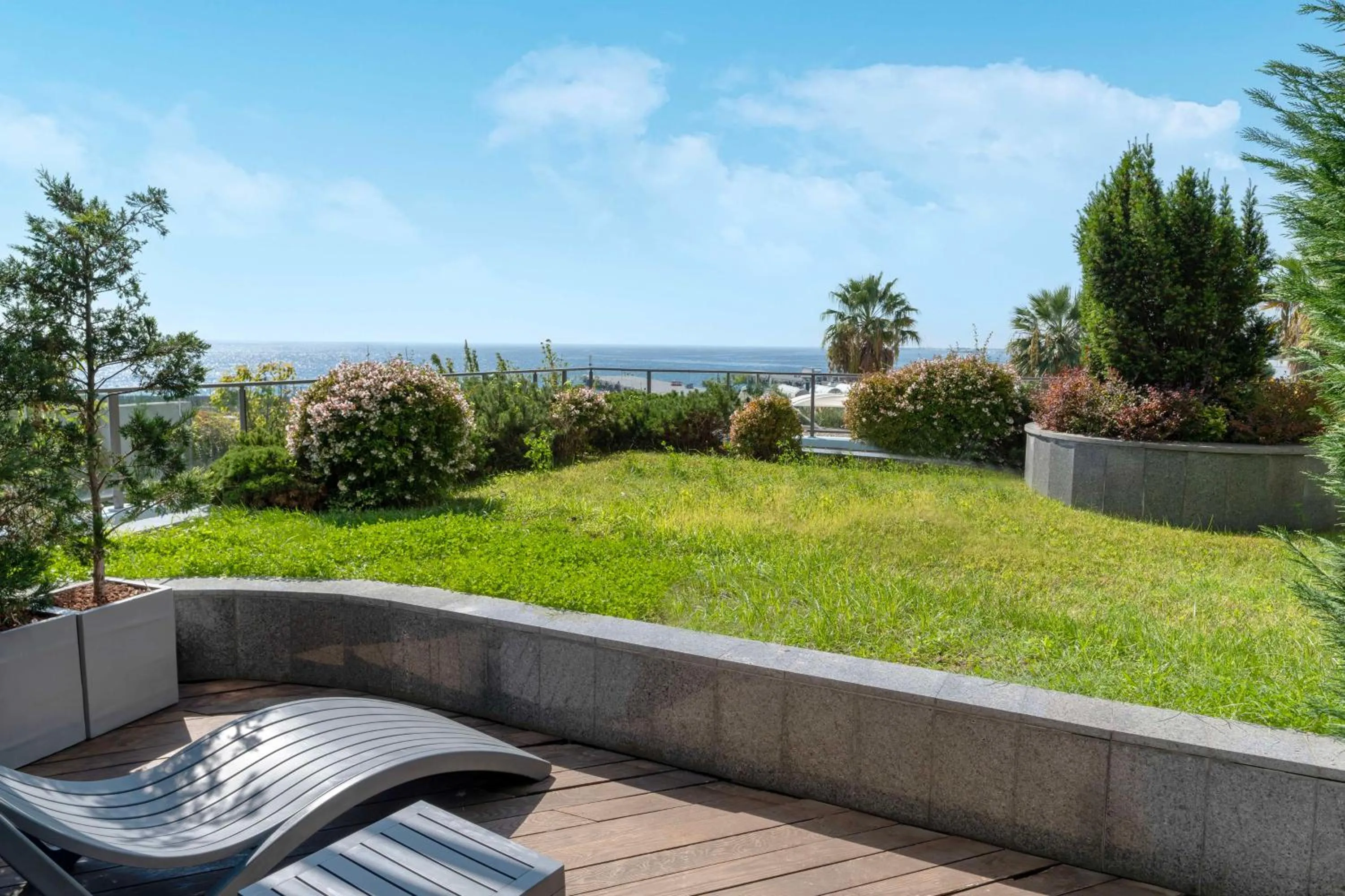 Photo of the whole room in Radisson Blu Hotel Istanbul Ottomare