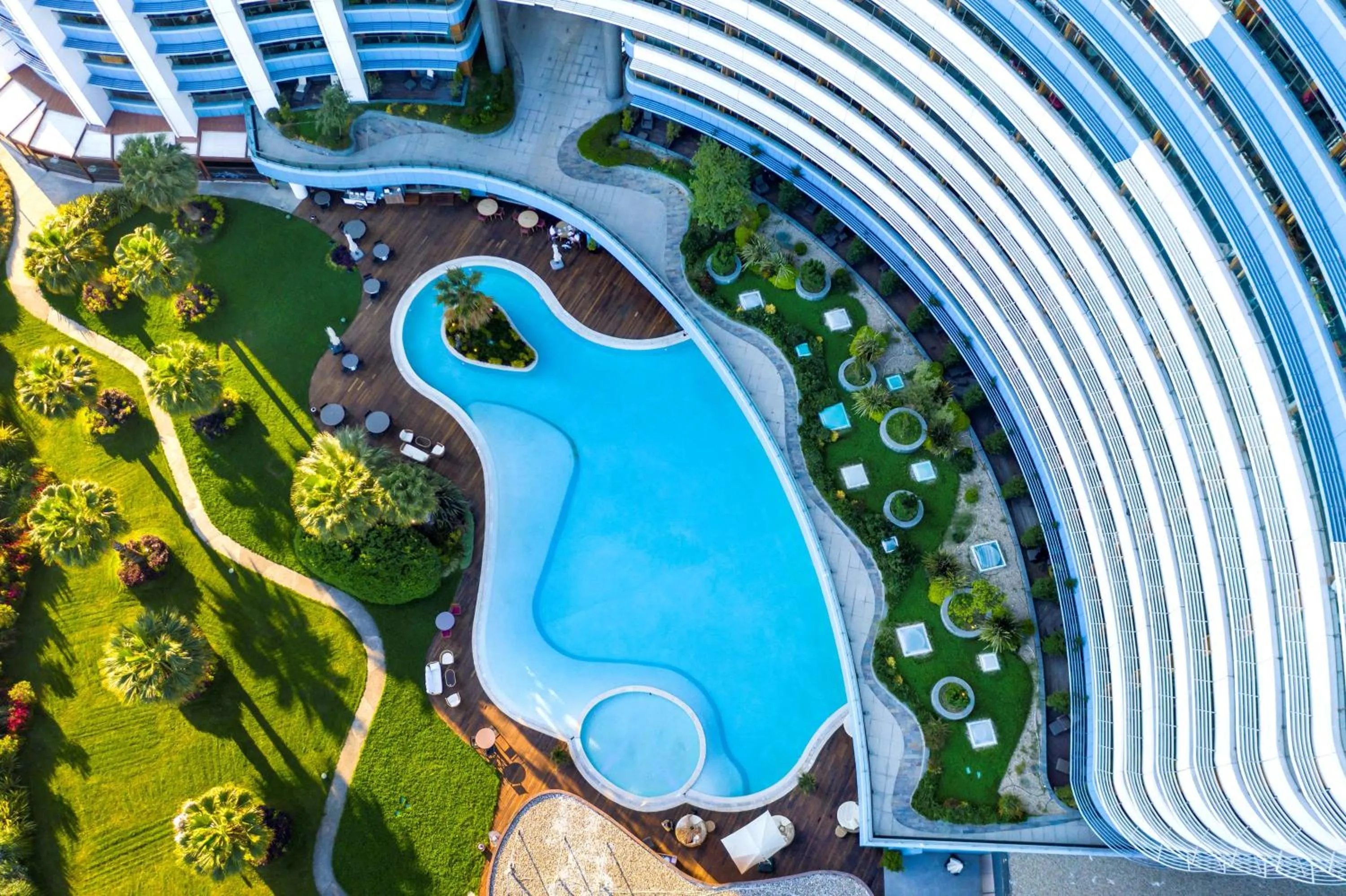 Property building in Radisson Blu Hotel Istanbul Ottomare