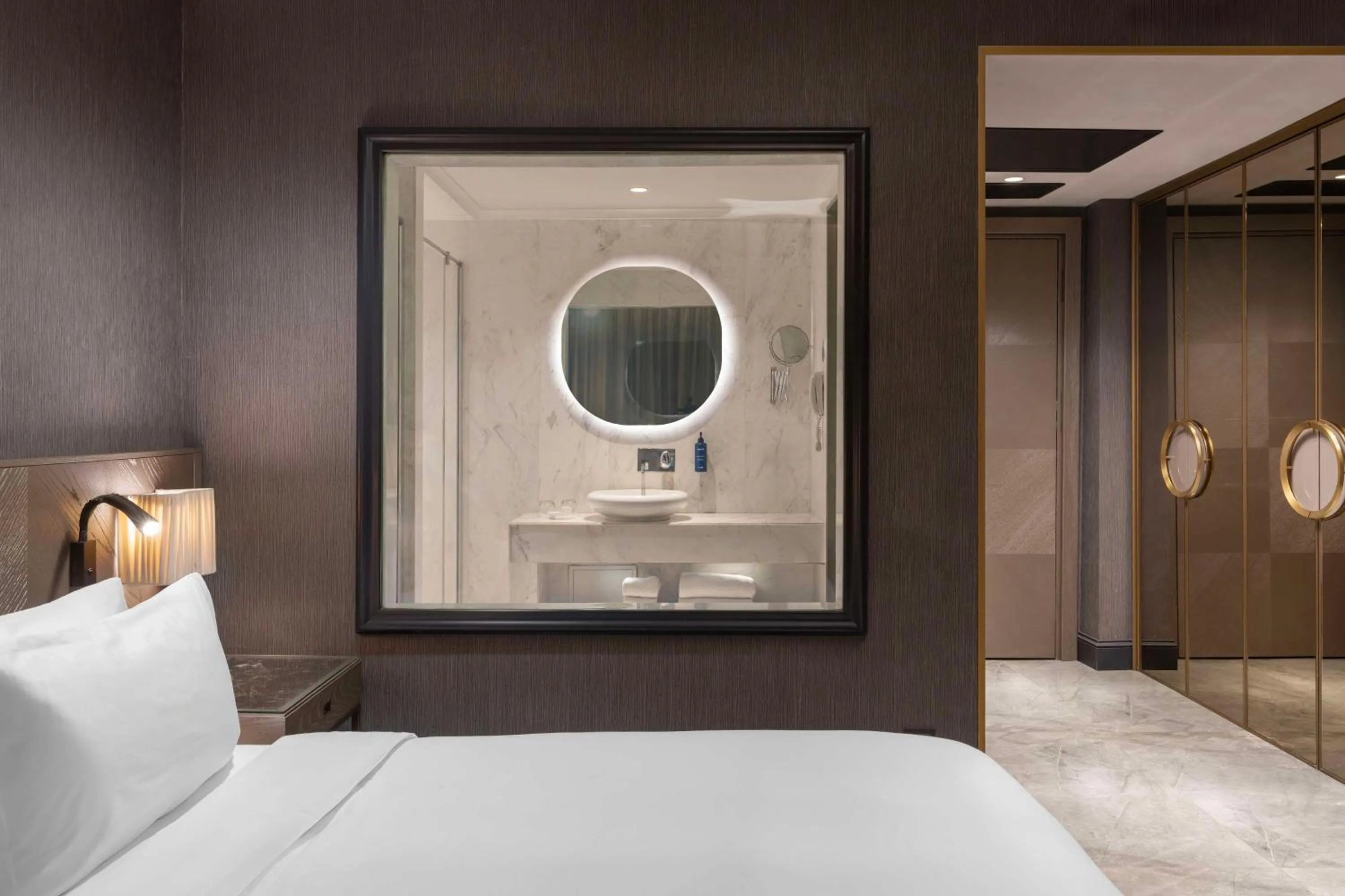 Bedroom, Bed in Radisson Blu Hotel Istanbul Ottomare