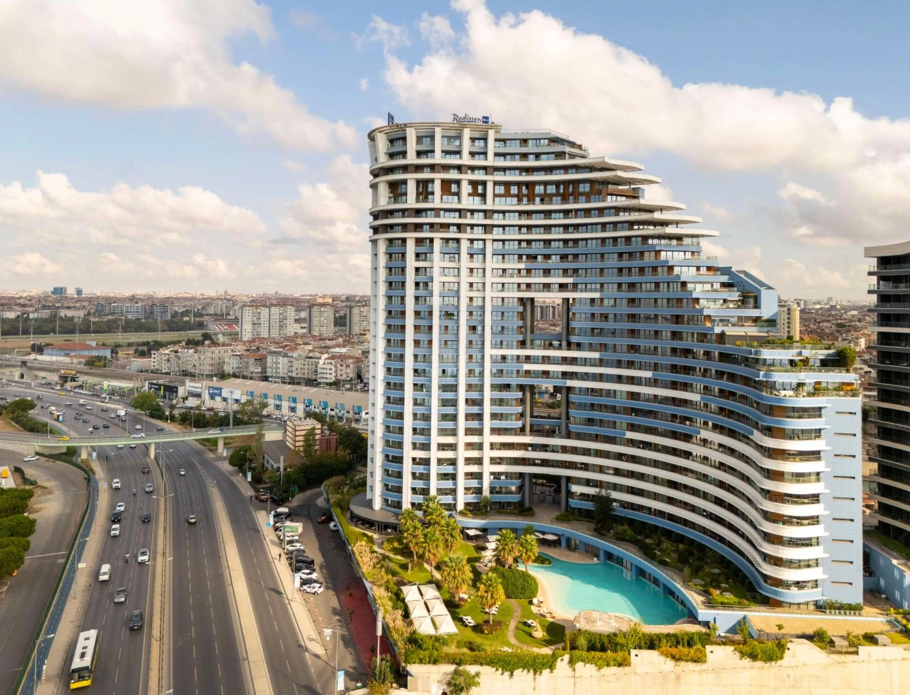 Property building in Radisson Blu Hotel Istanbul Ottomare