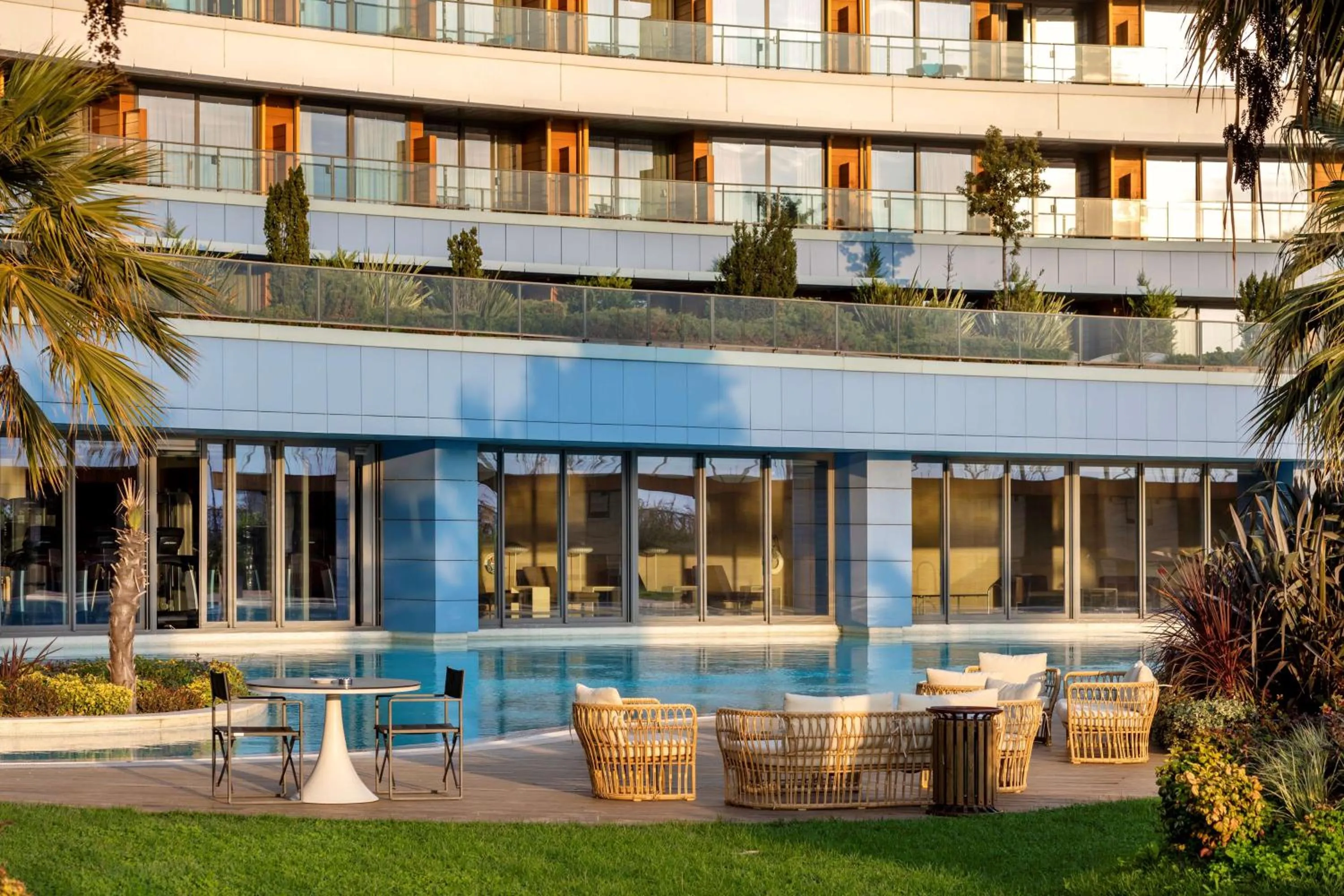 Garden in Radisson Blu Hotel Istanbul Ottomare