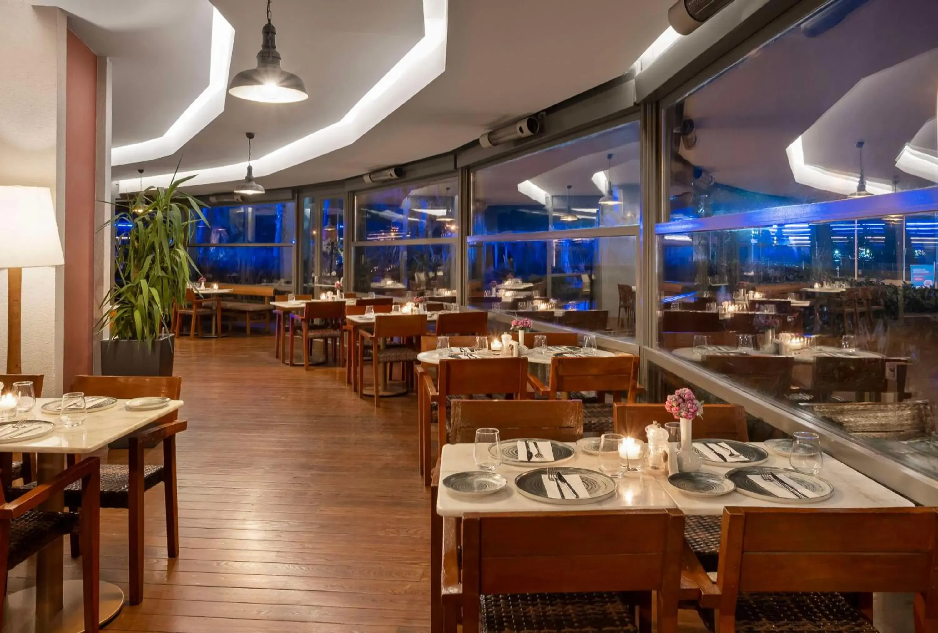 Restaurant/places to eat in Radisson Blu Hotel Istanbul Ottomare Restaurant/places to eat in Radisson Blu Hotel Istanbul Ottomare