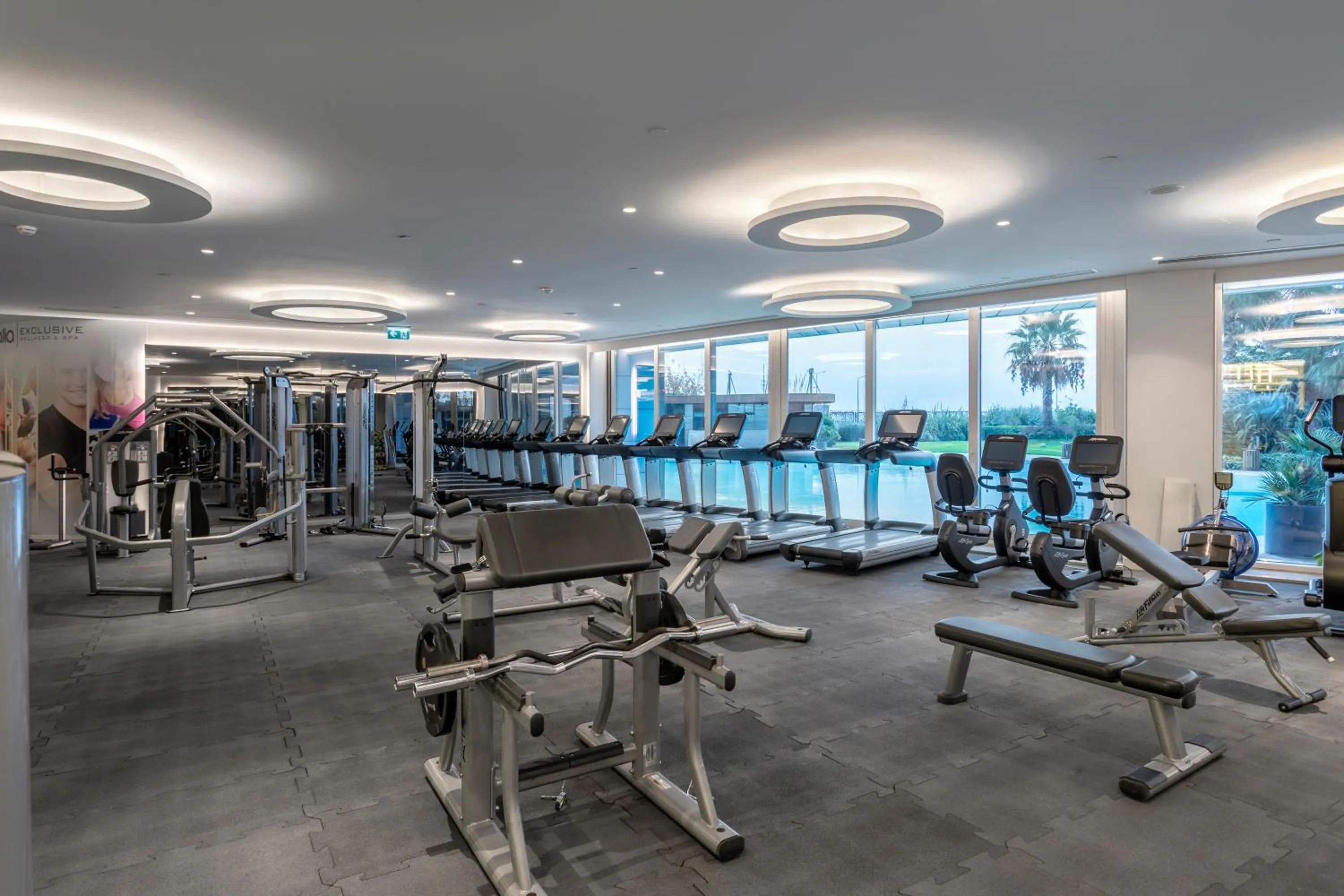Fitness centre/facilities in Radisson Blu Hotel Istanbul Ottomare
