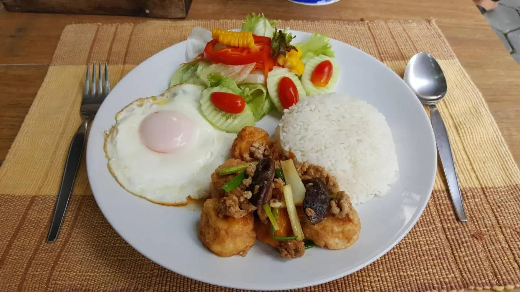 Breakfast in Gordnuea Boutique House Breakfast in Gordnuea Boutique House