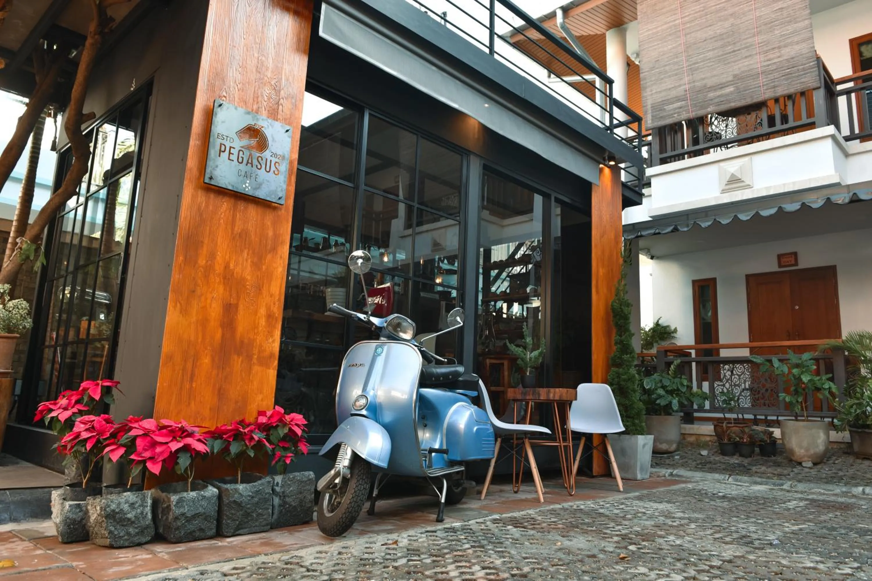 Coffee/tea facilities in Gordnuea Boutique House