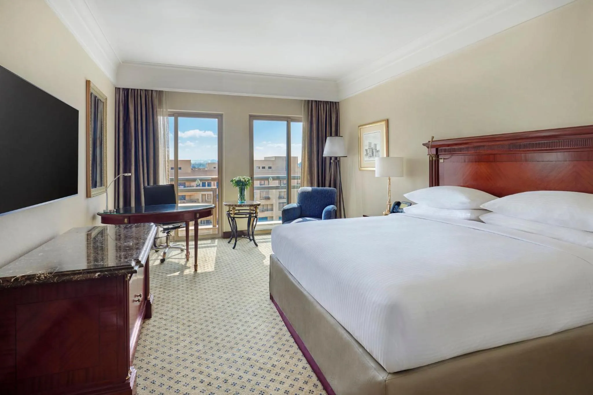 Photo of the whole room, Bed in Intercontinental Cairo Citystars by IHG