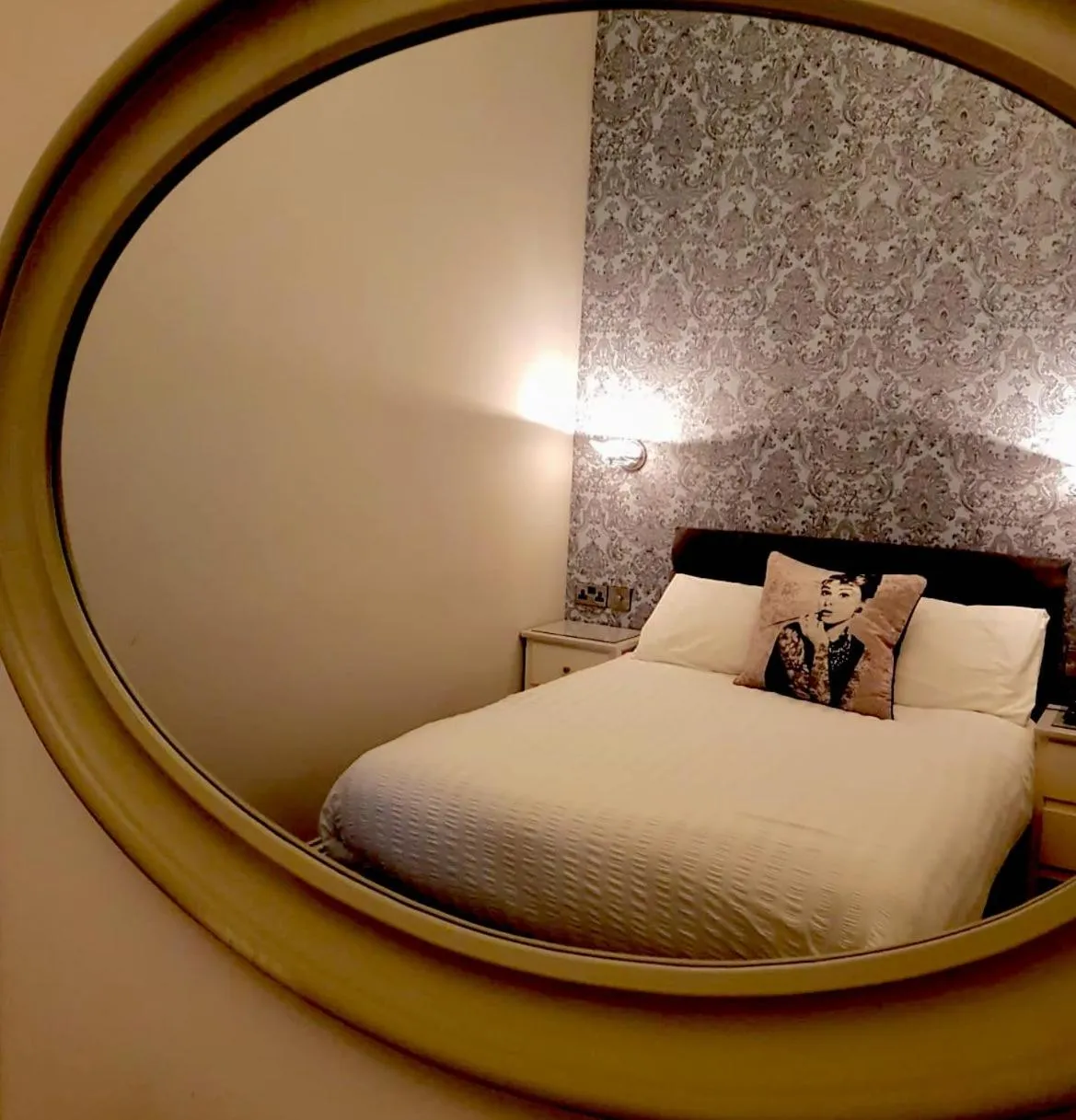 Bed in Mount Stewart Hotel