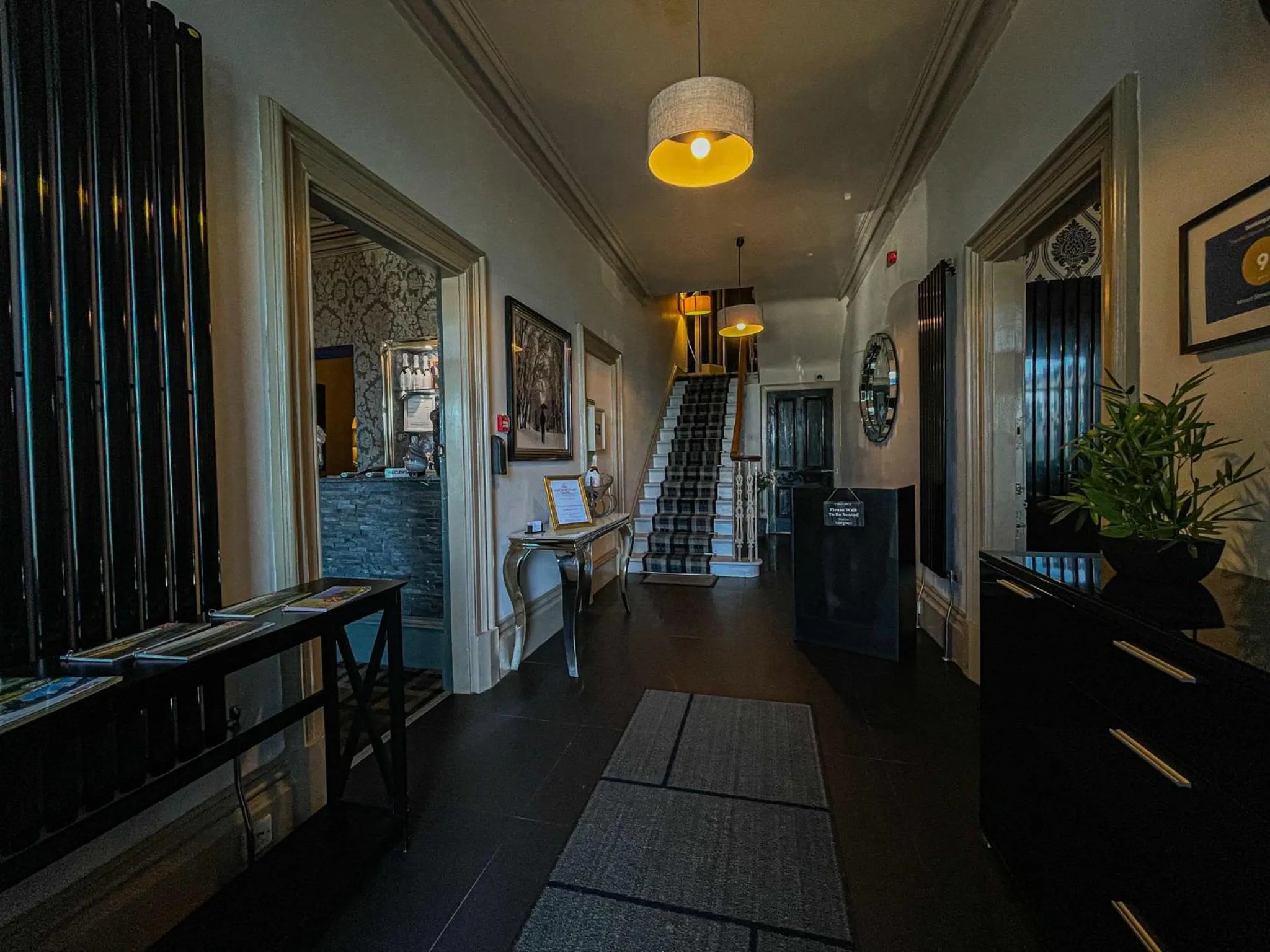 Lobby or reception in Mount Stewart Hotel