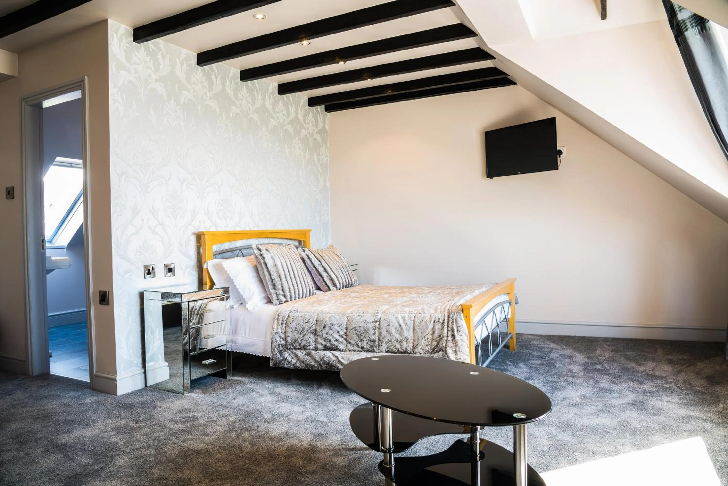 Bed in Mount Stewart Hotel