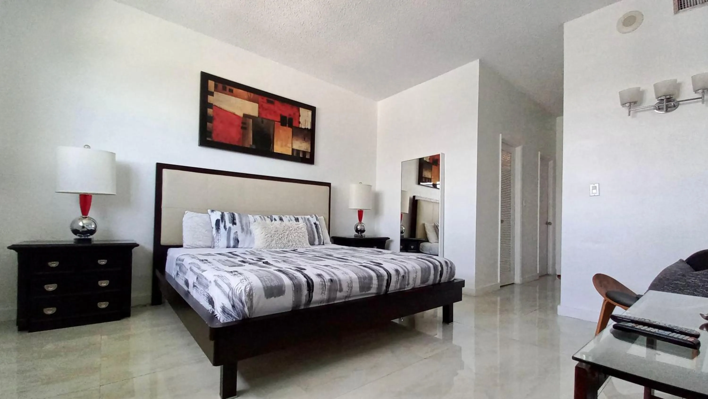 Bed in Penthouse Ocean Reserve