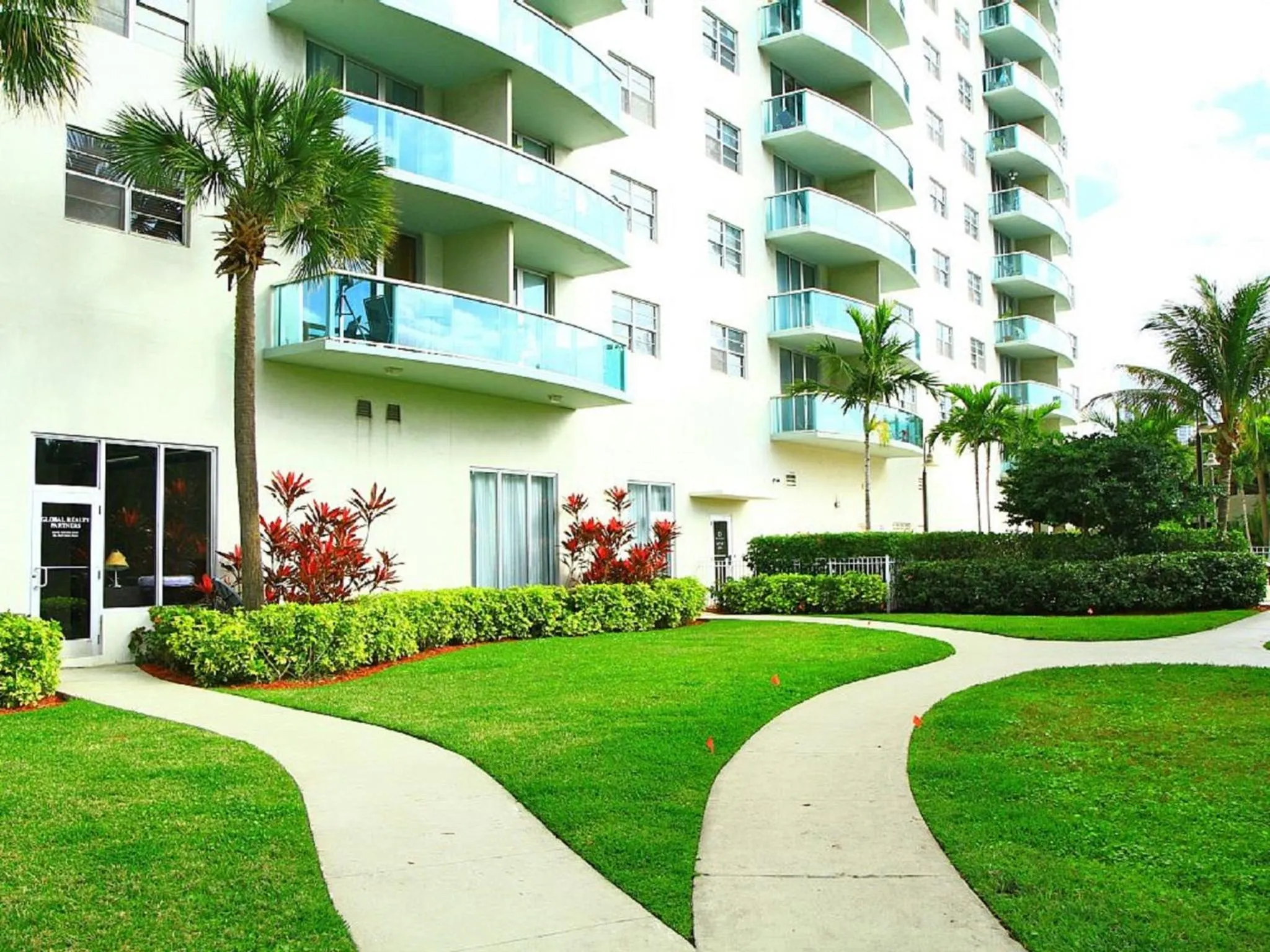 Garden in Penthouse Ocean Reserve