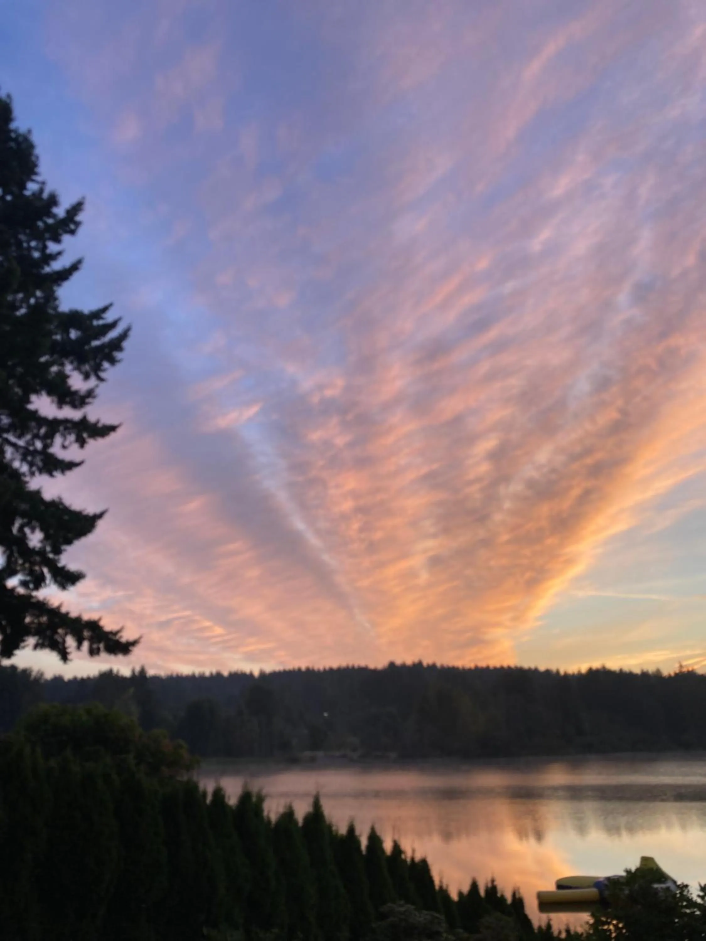 Lake view in Cottage Lake Bed and Breakfast