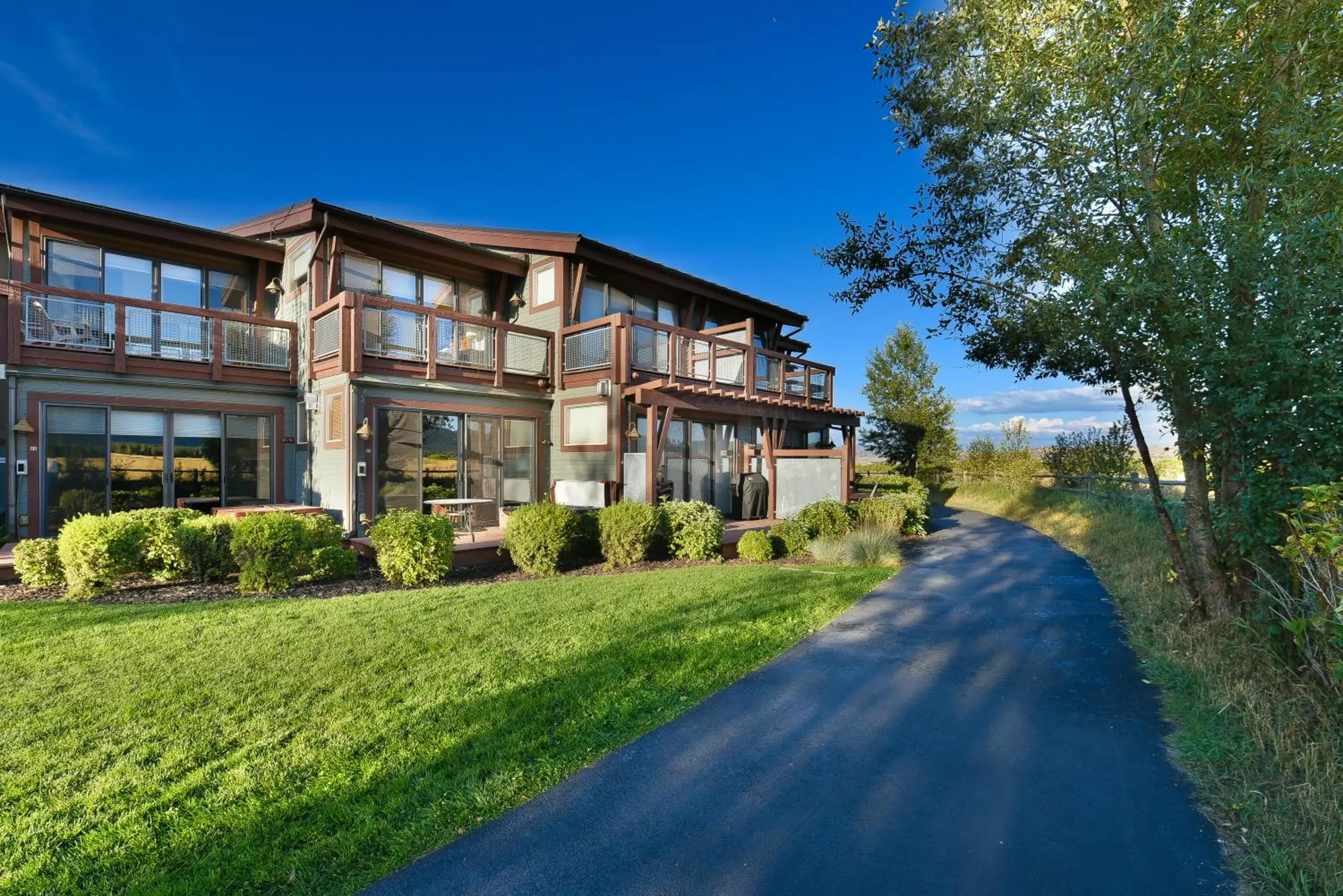 Property building in Newpark Resort Property building in Newpark Resort