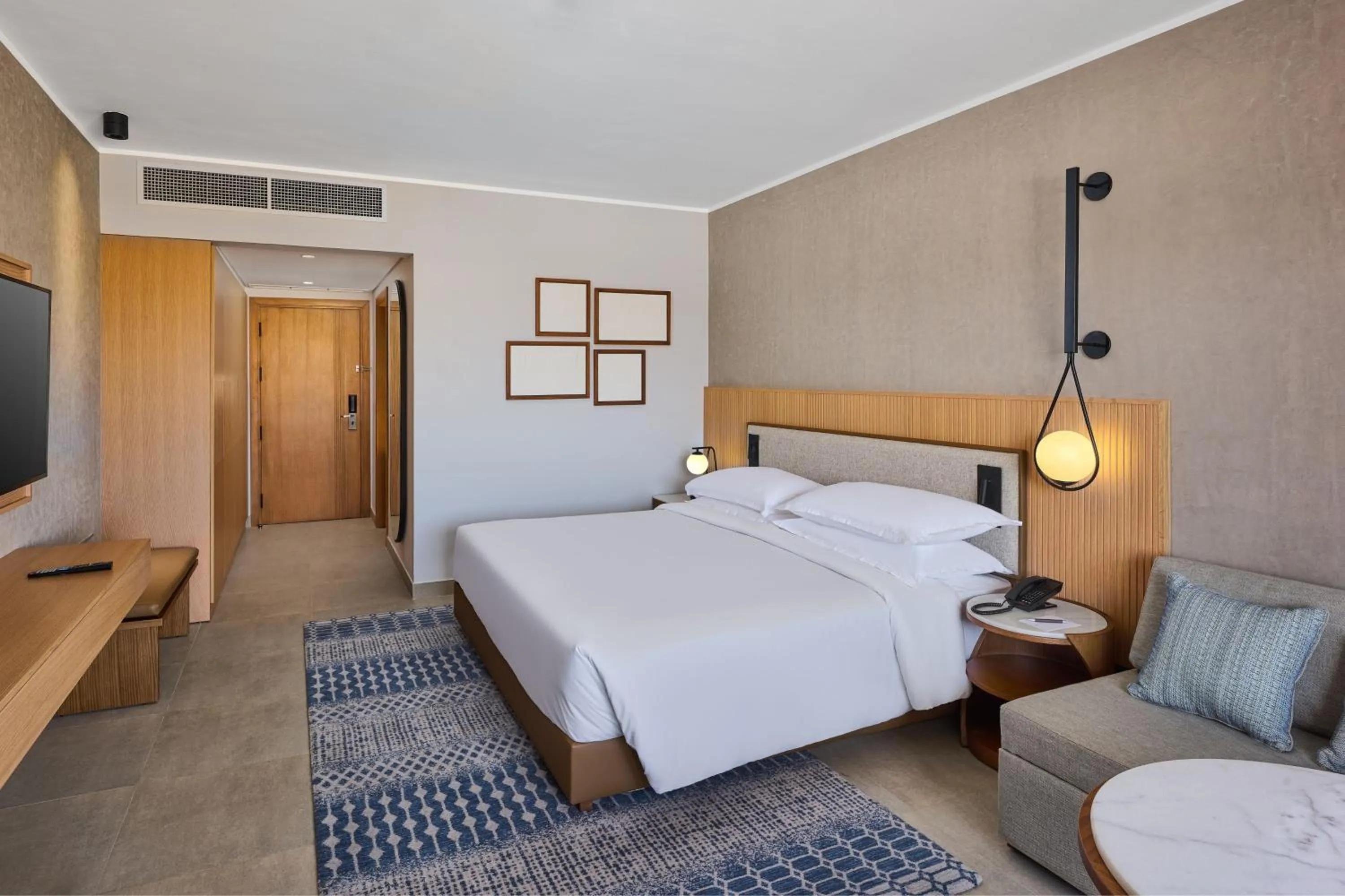 Bedroom, Bed in Sheraton Soma Bay Resort