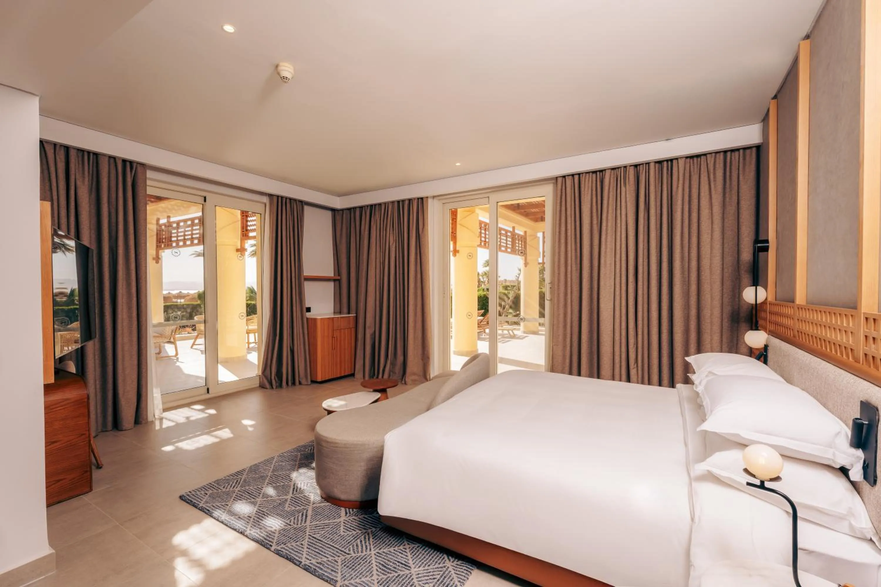 Bed in Sheraton Soma Bay Resort