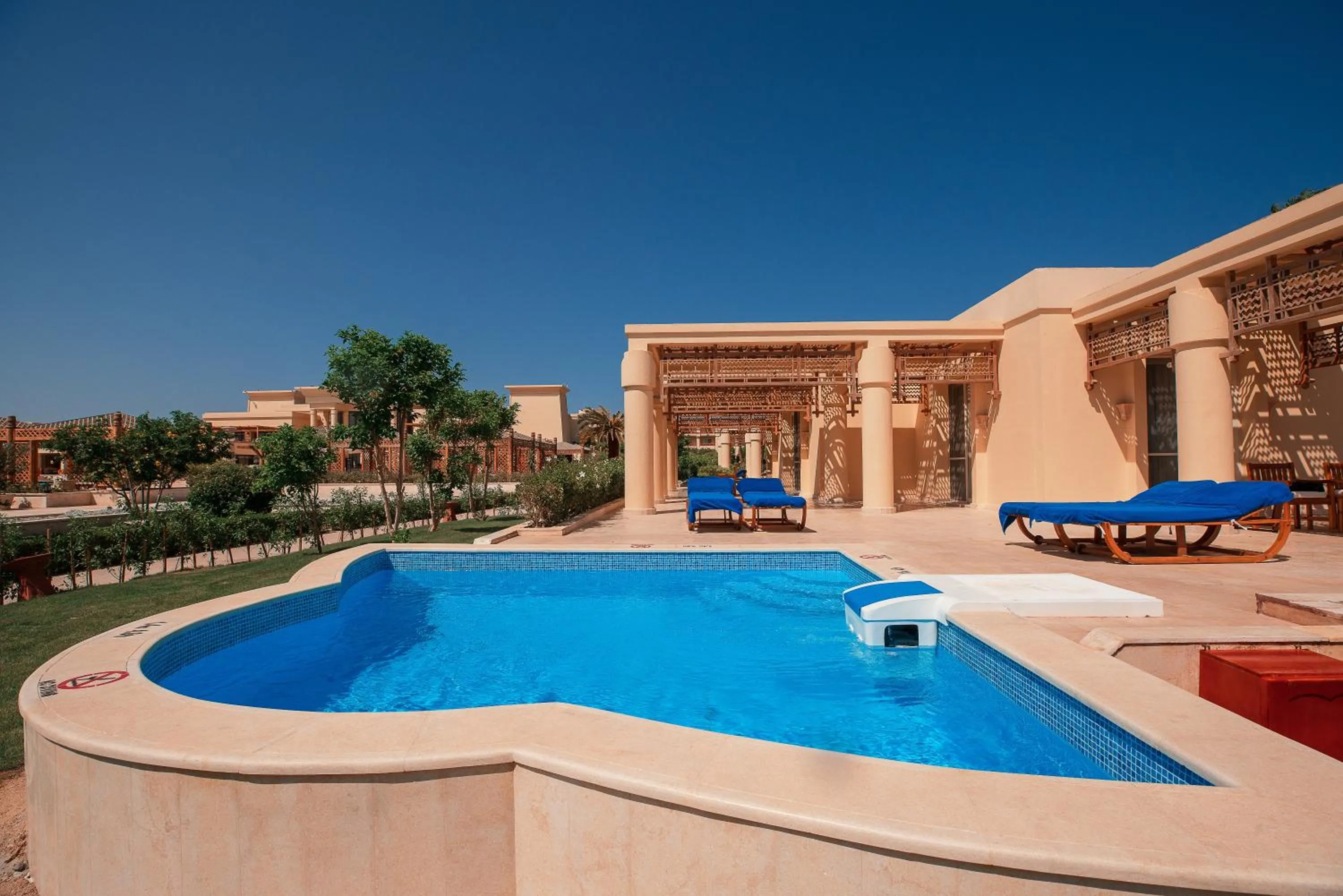 Swimming pool in Sheraton Soma Bay Resort
