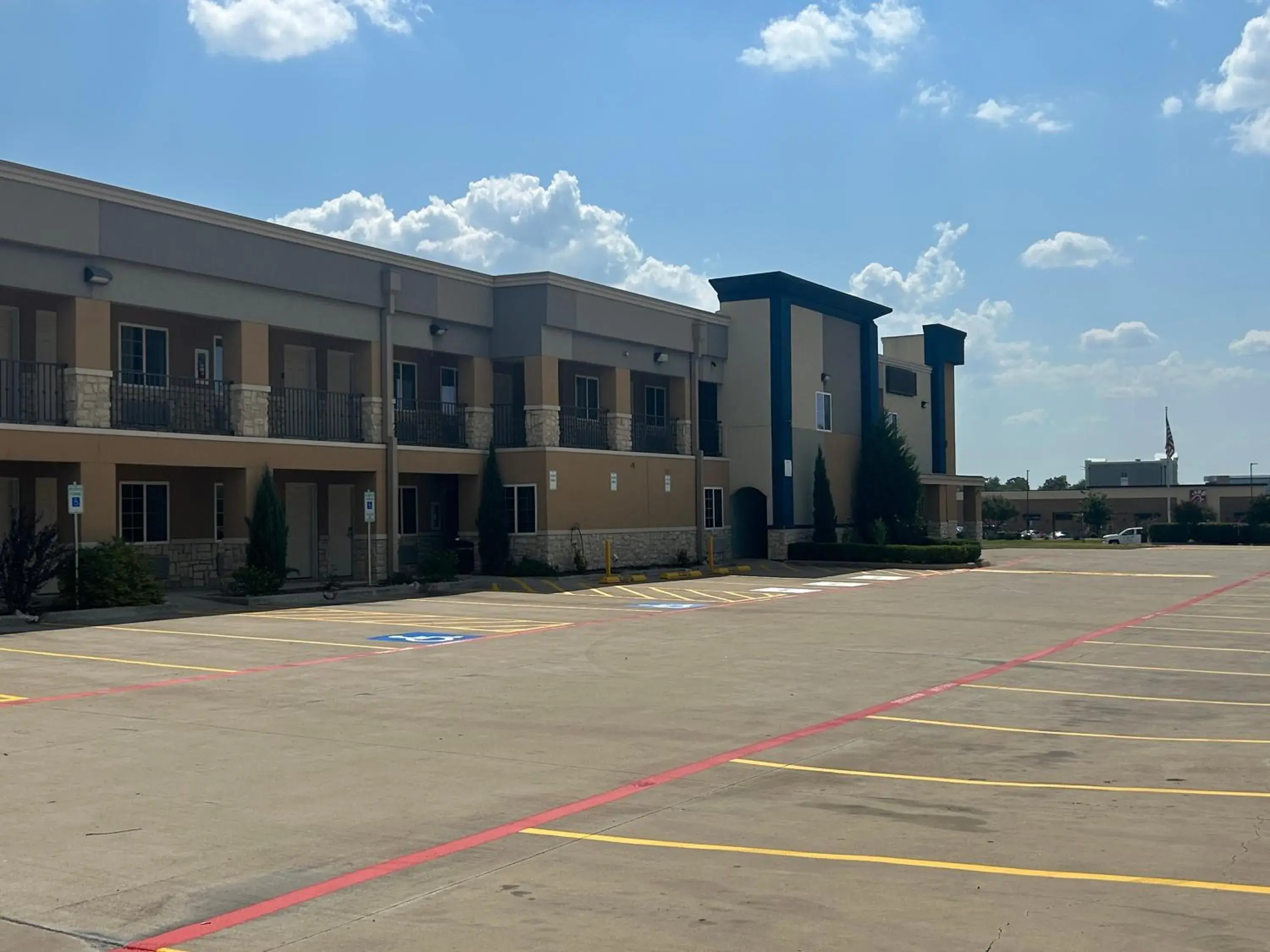 Property building in Scottish Inns White Settlement Property building in Scottish Inns White Settlement