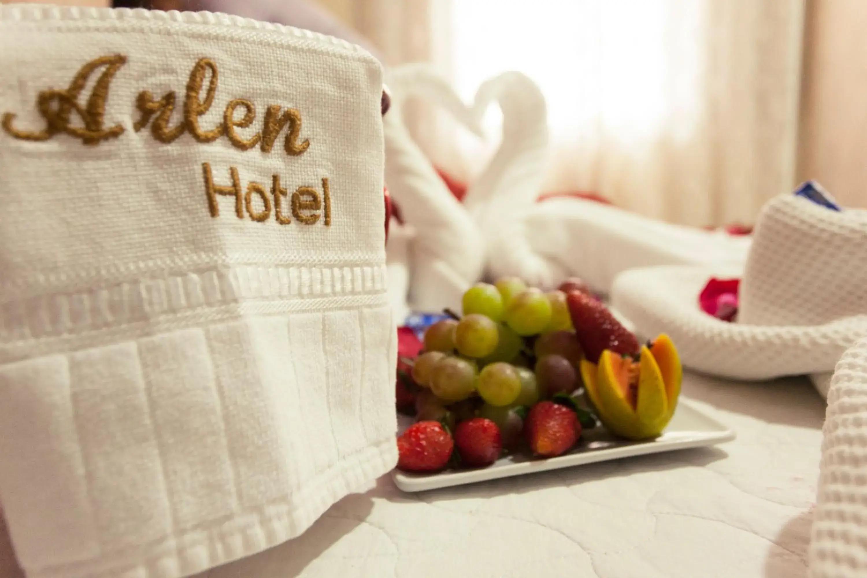 Suite with Spa Bath in Hotel Arlen Suite with Spa Bath in Hotel Arlen