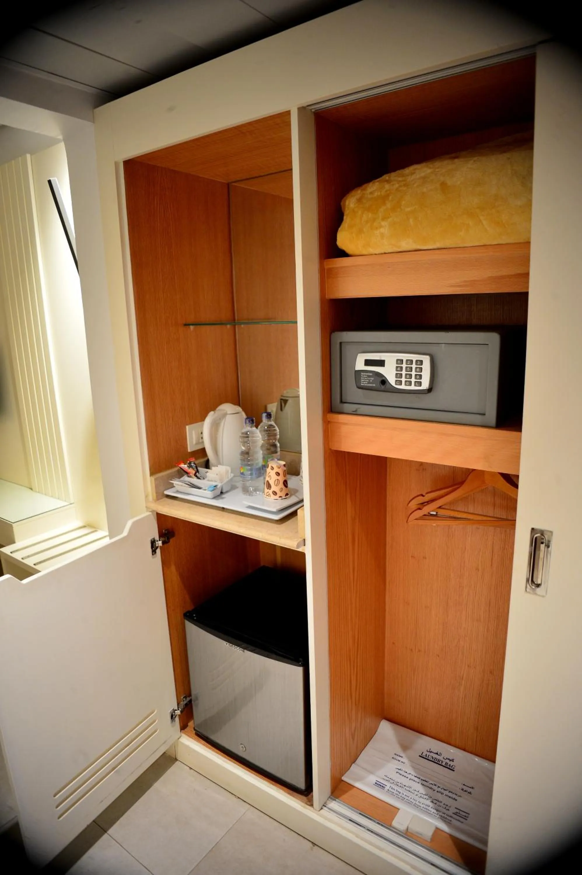 oven, Bed in Marina Sharm Hotel