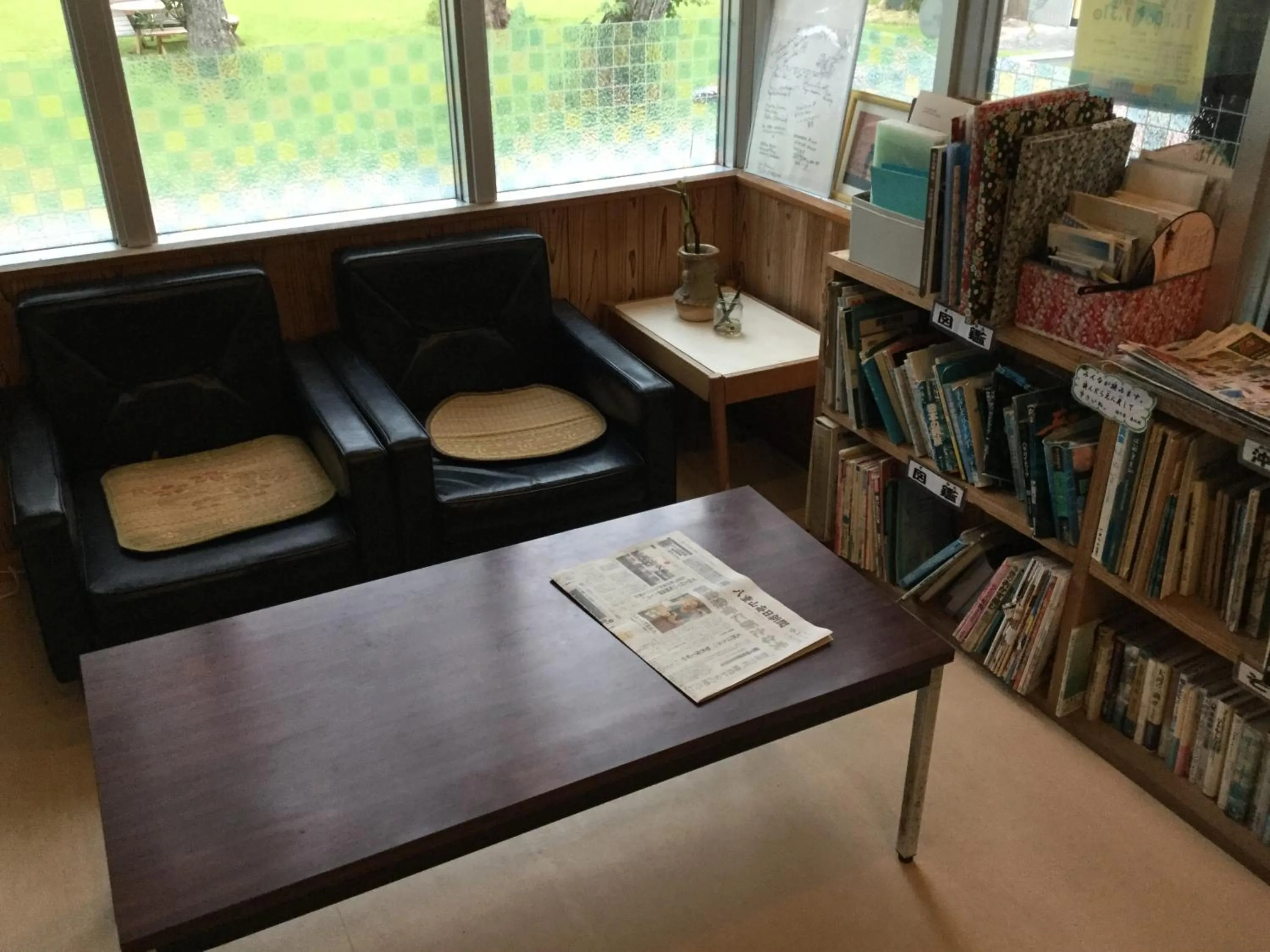 Communal lounge/ TV room in Uminoie Painukaji