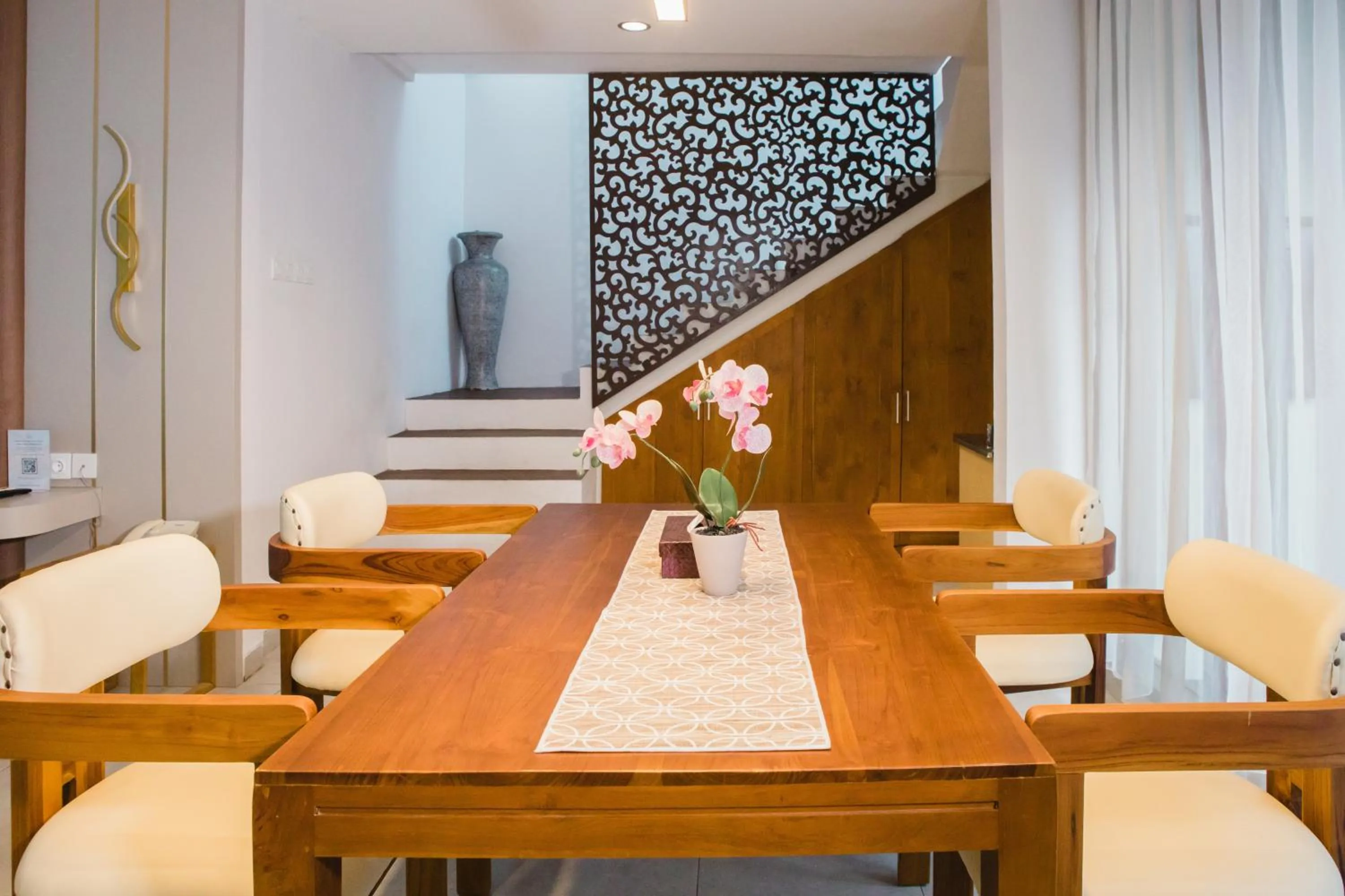 Dining area in Grand Kesambi Resort and Villas Seminyak