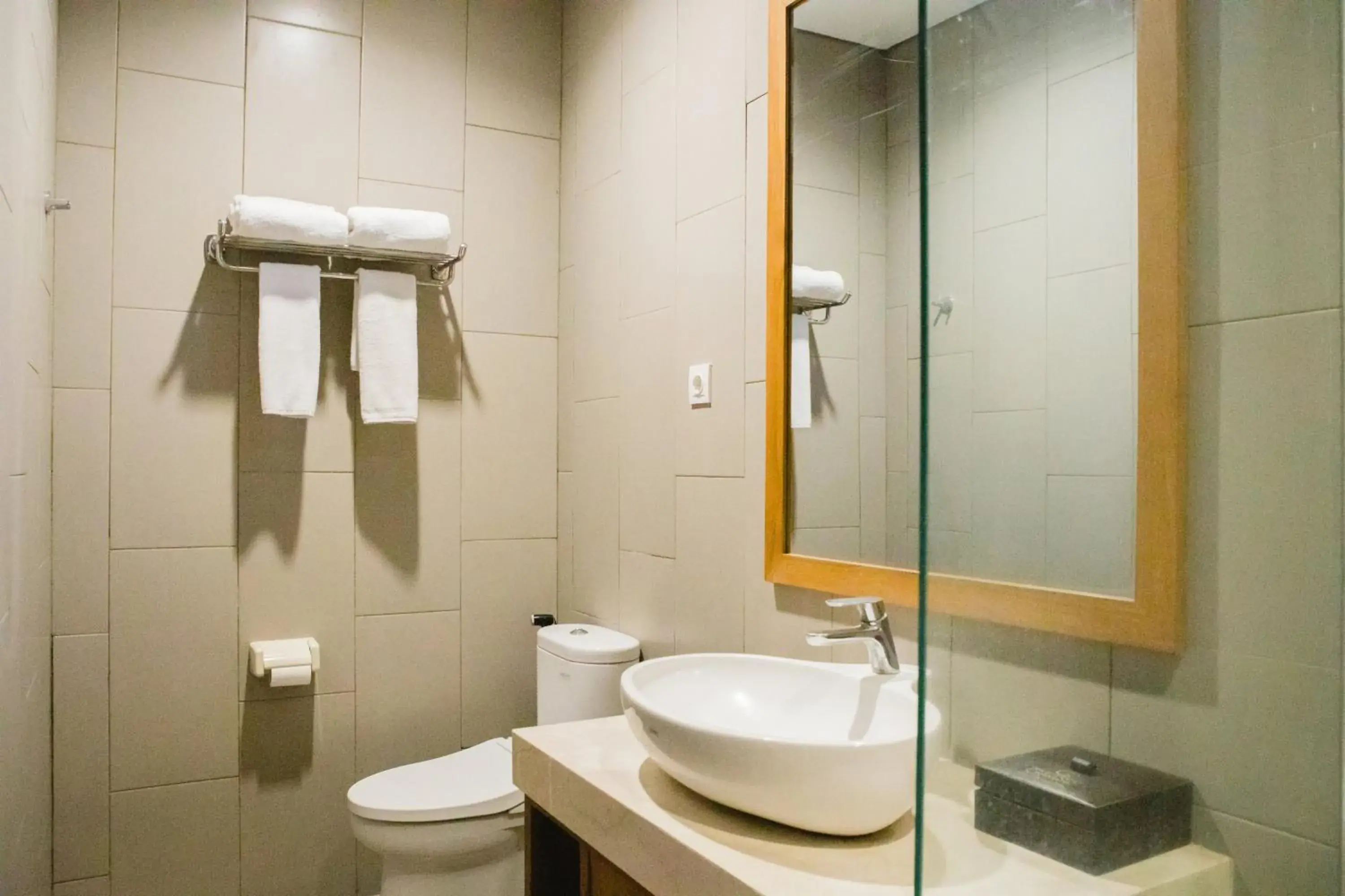 Bathroom in Grand Kesambi Resort and Villas Seminyak Bathroom in Grand Kesambi Resort and Villas Seminyak