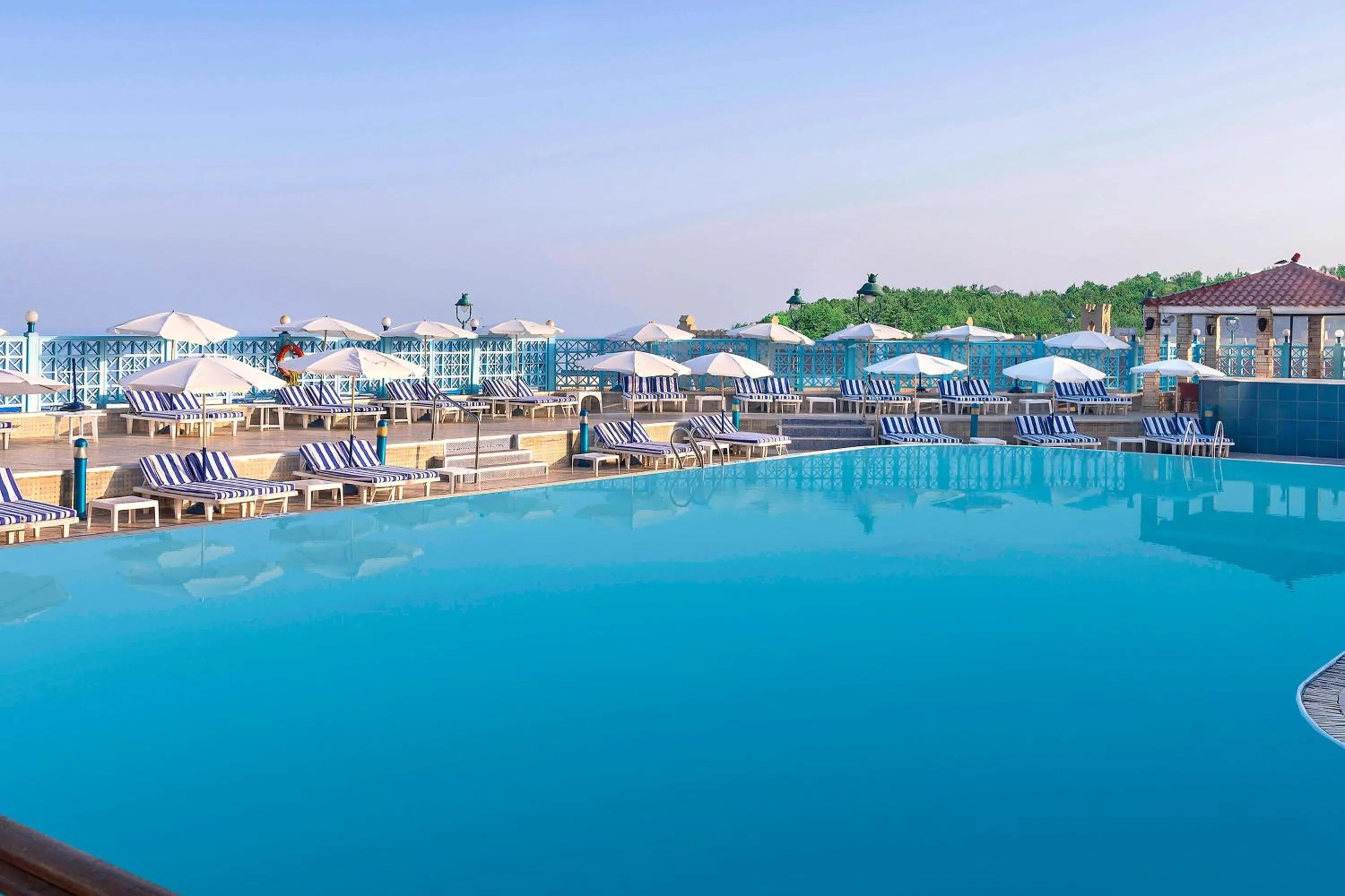 Swimming pool in Sheraton Montazah Hotel