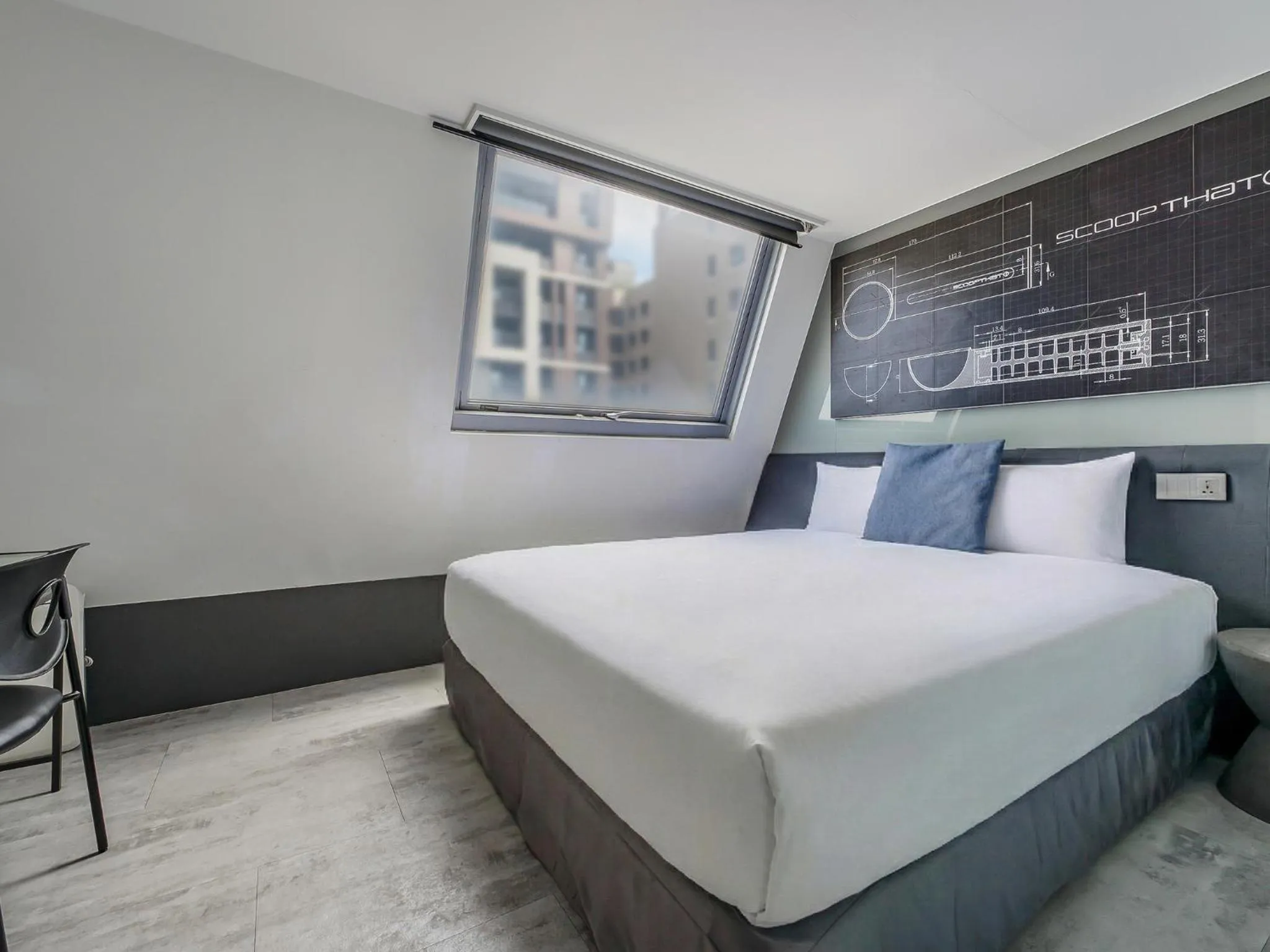 Bed in CHECK inn Taichung Liming