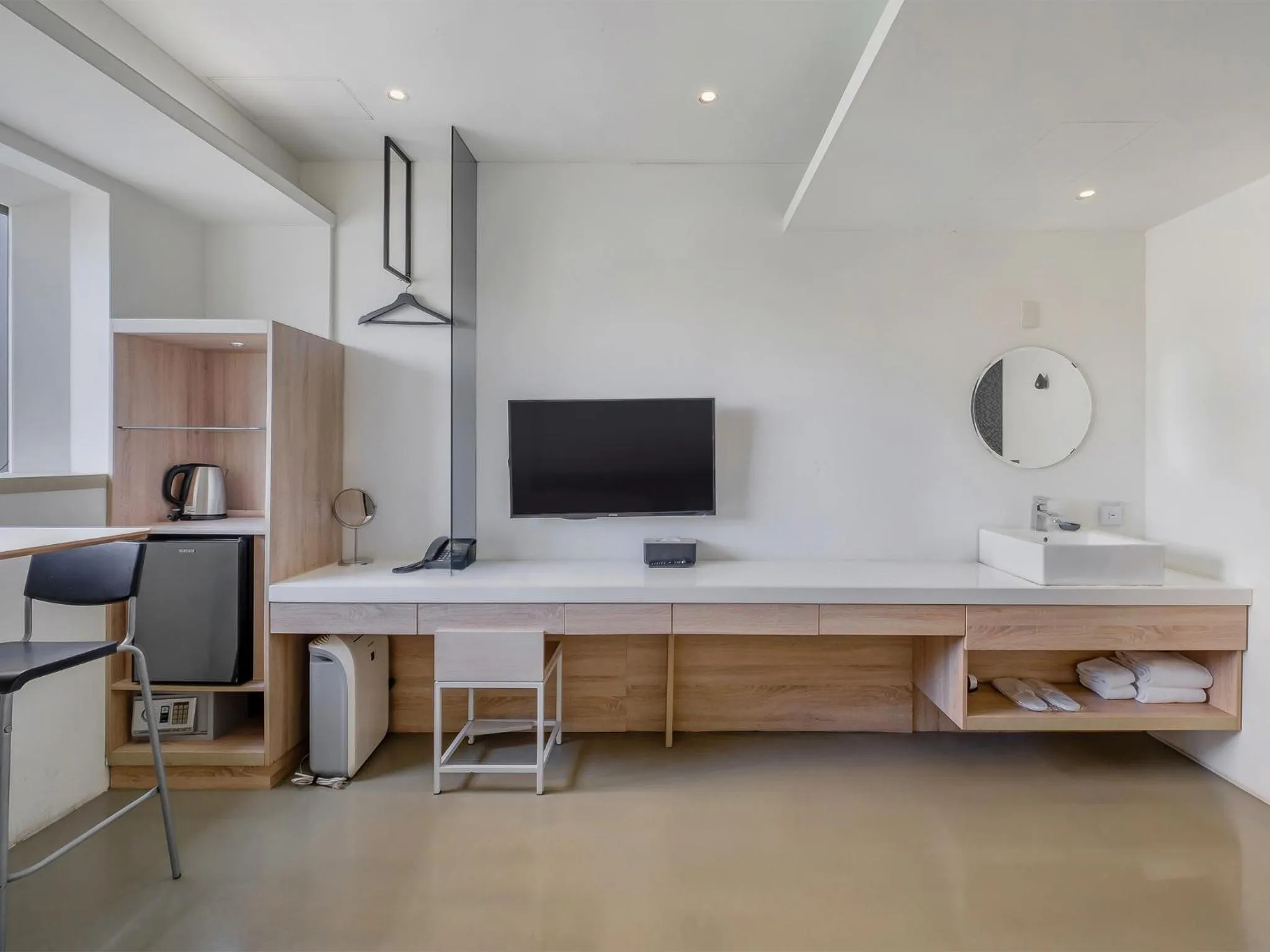 CHECK inn Taichung Liming