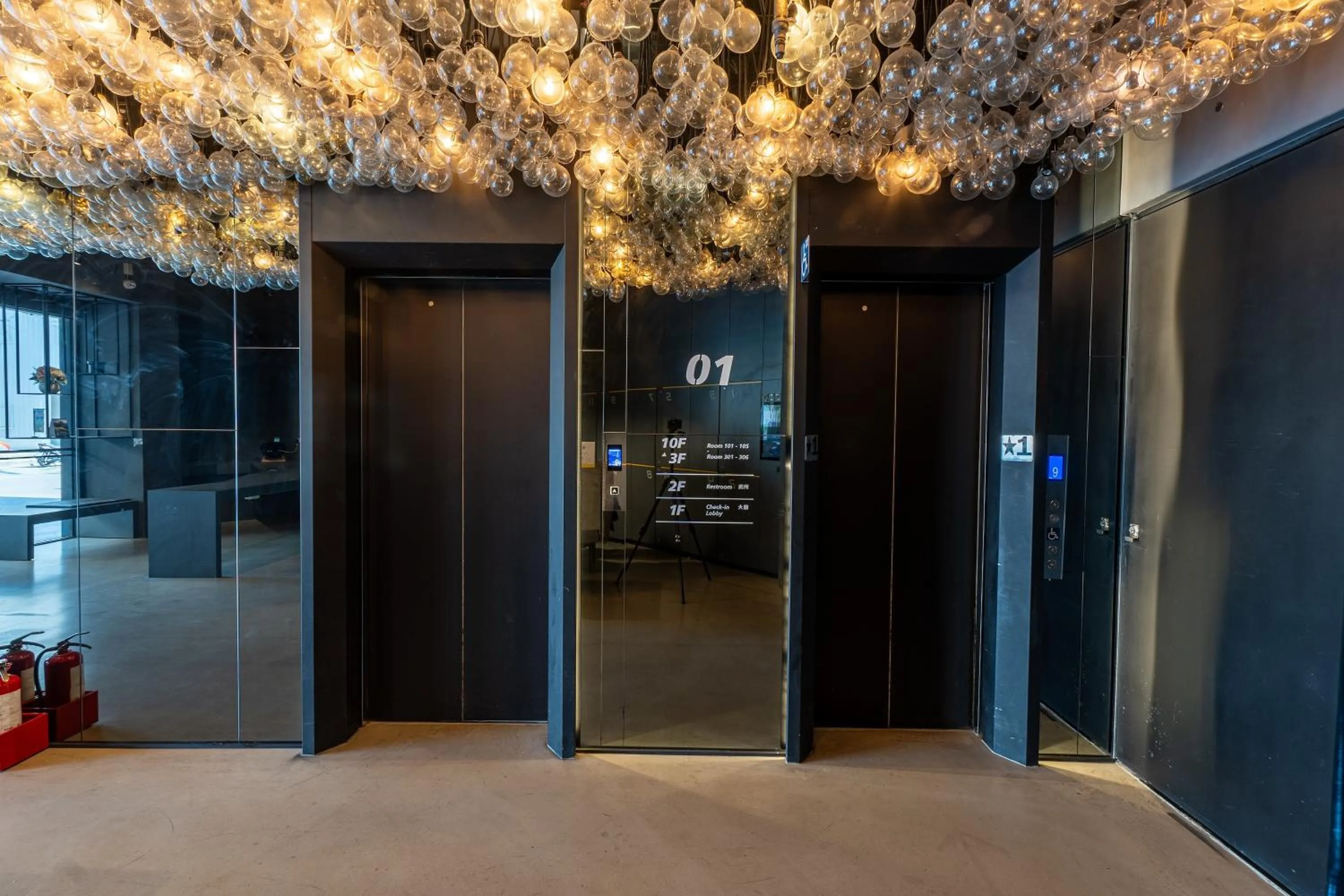 elevator in CHECK inn Taichung Liming