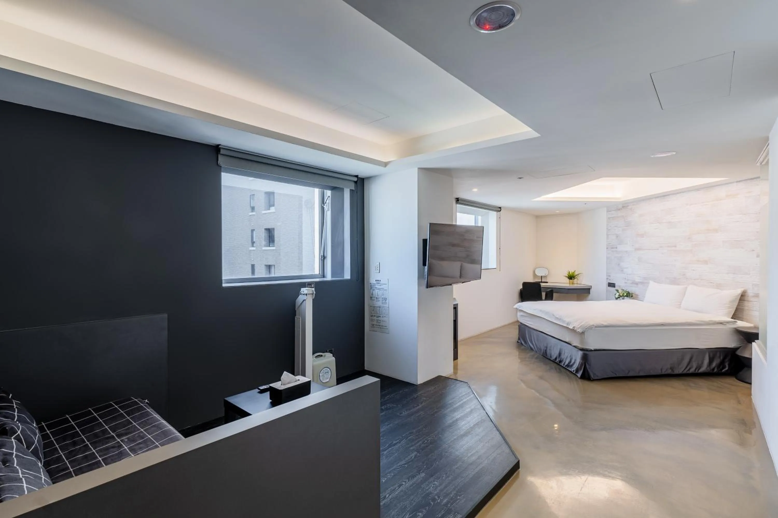 Photo of the whole room, Bed in CHECK inn Taichung Liming