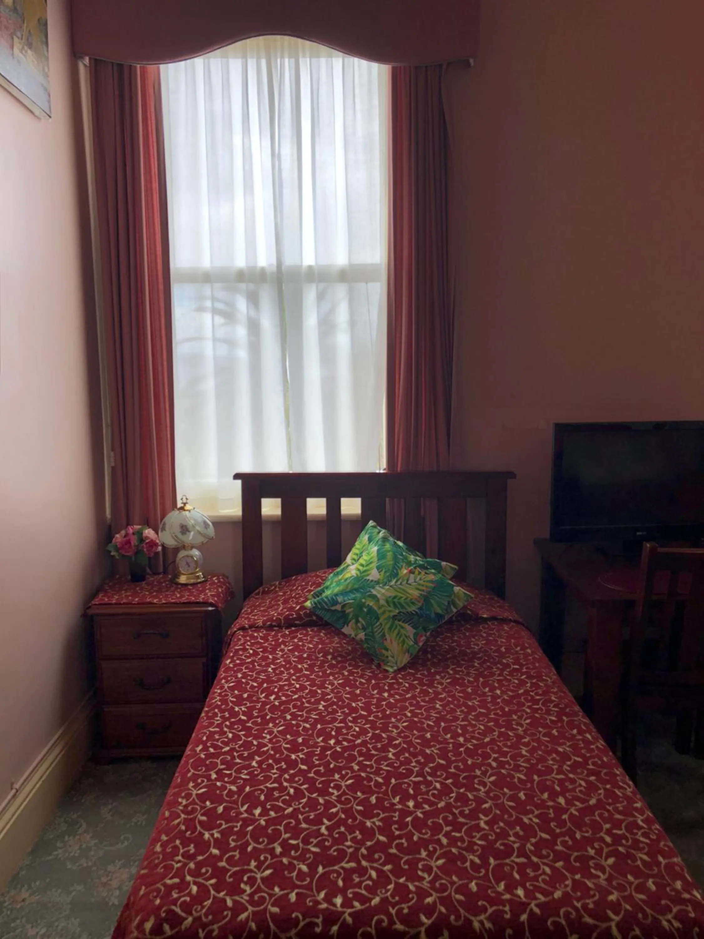 Bed in Albany Foreshore Guest House