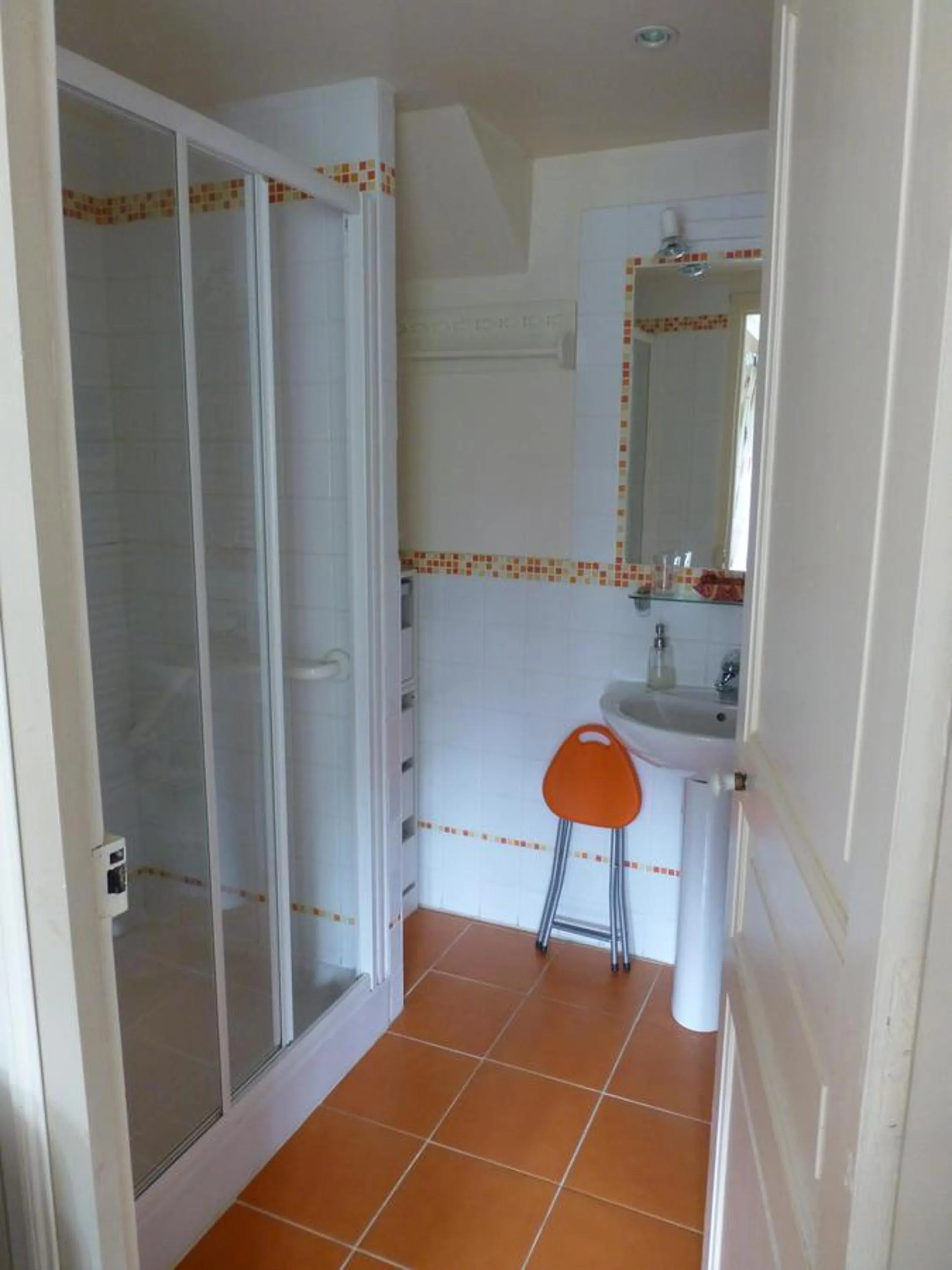 Shower in Le Berceul