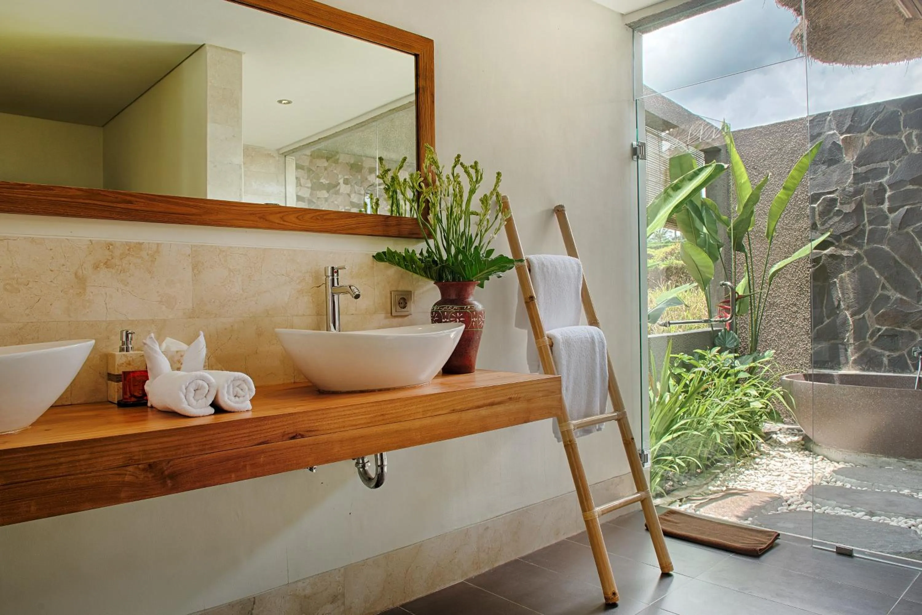 Shower in Anusara Luxury Villas