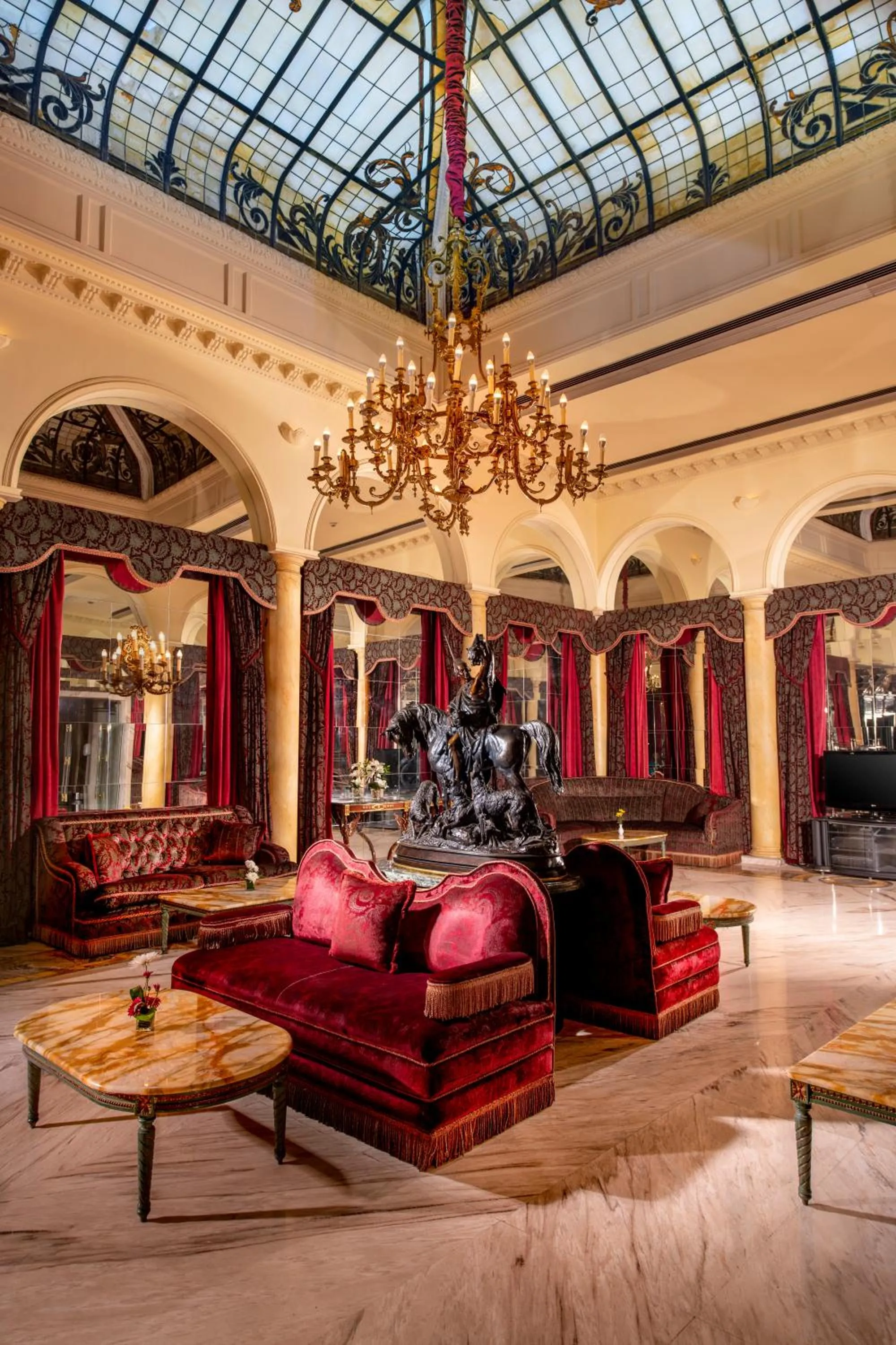 Restaurant/places to eat in Sonesta Hotel Tower & Casino Cairo