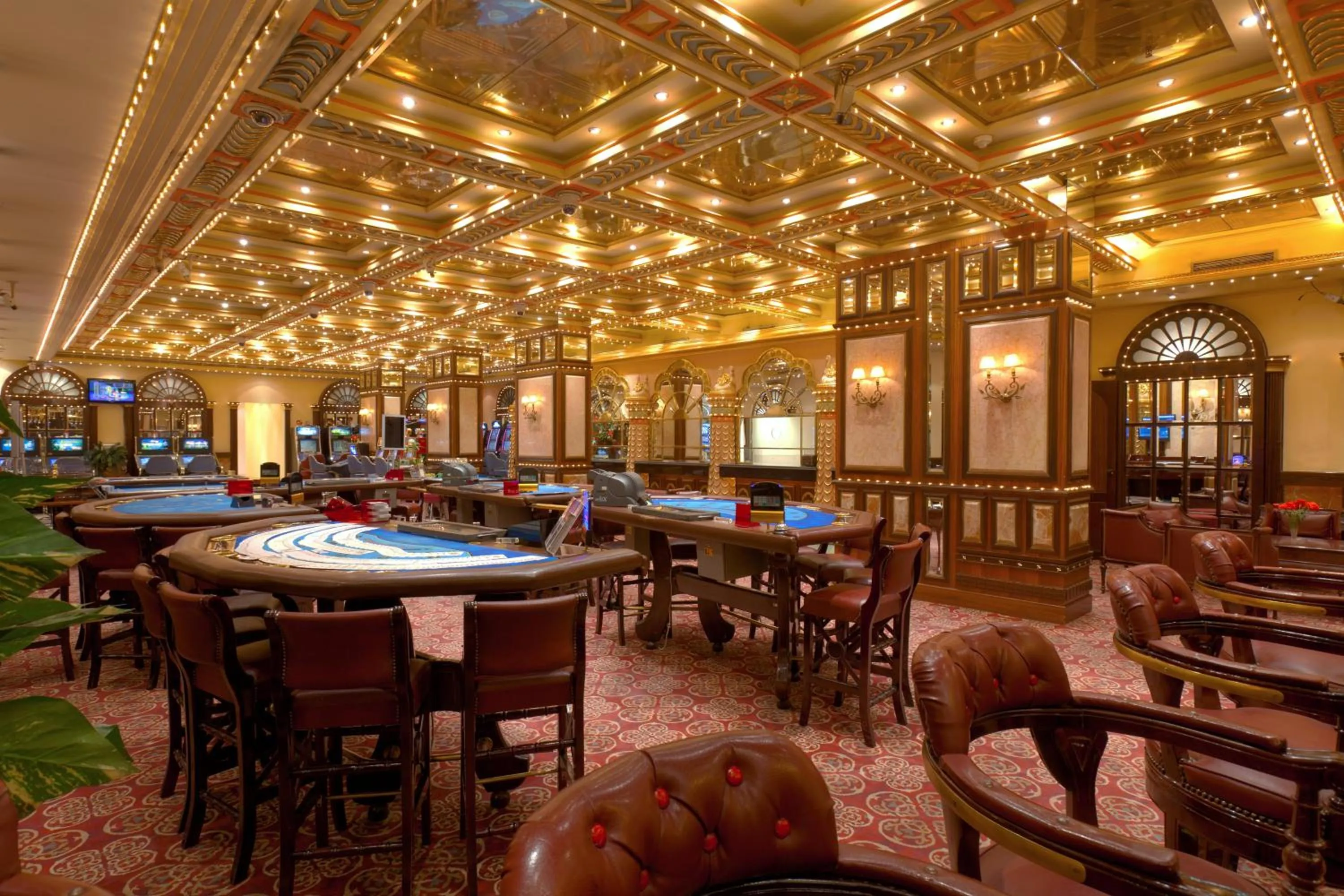 Restaurant/places to eat in Sonesta Hotel Tower & Casino Cairo