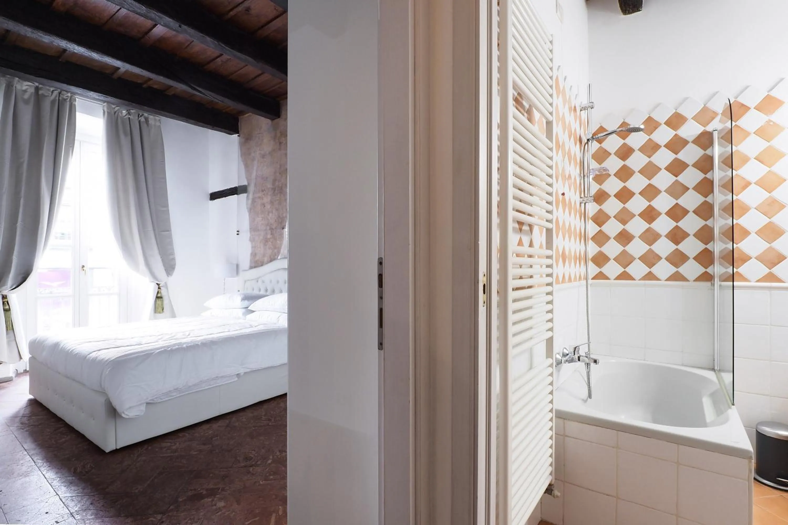 Bathroom, Bed in Mila Apartments Magenta